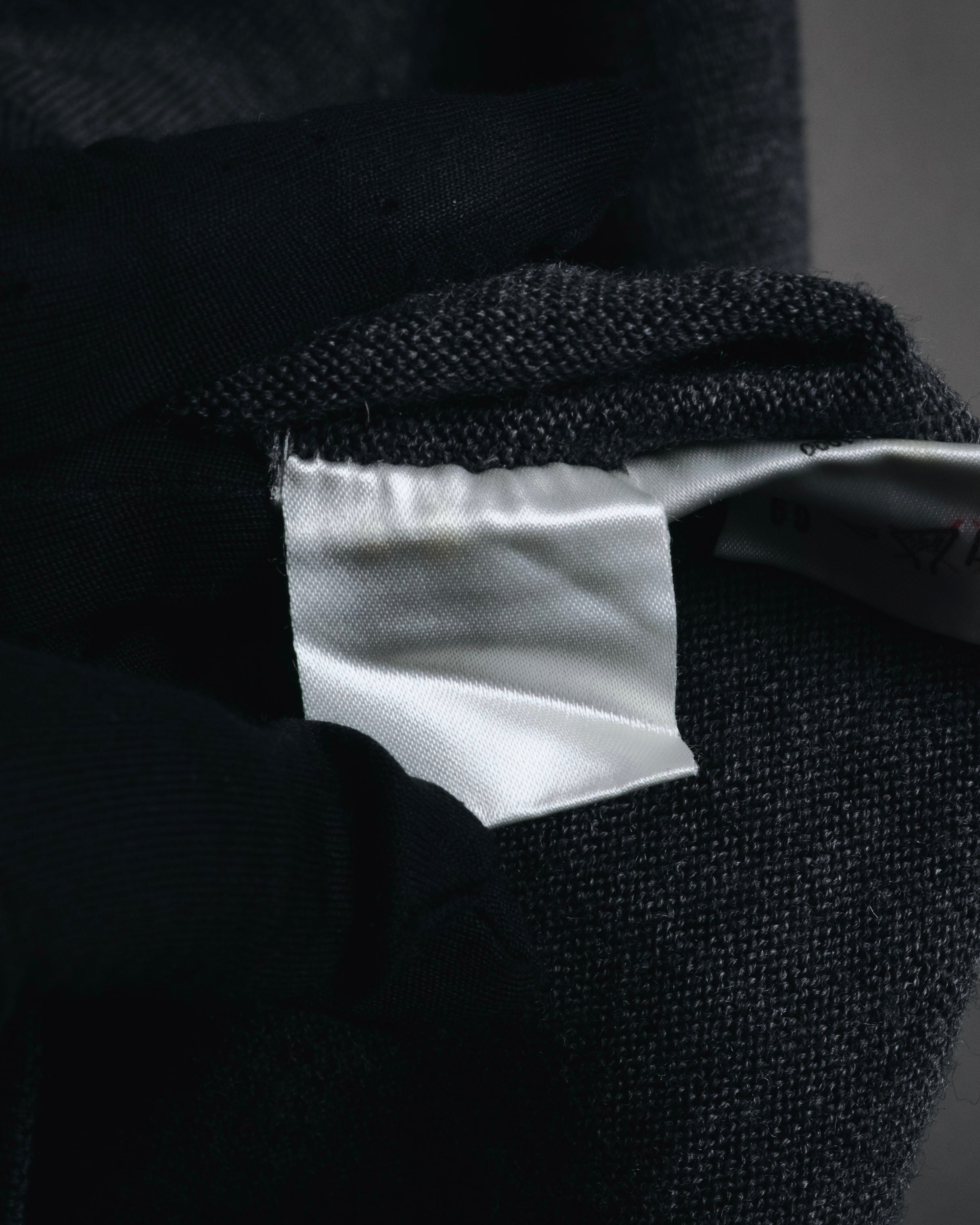 "YVES SAINT LAURENT" 80’s-90’s embroidered logo wool knit sweater