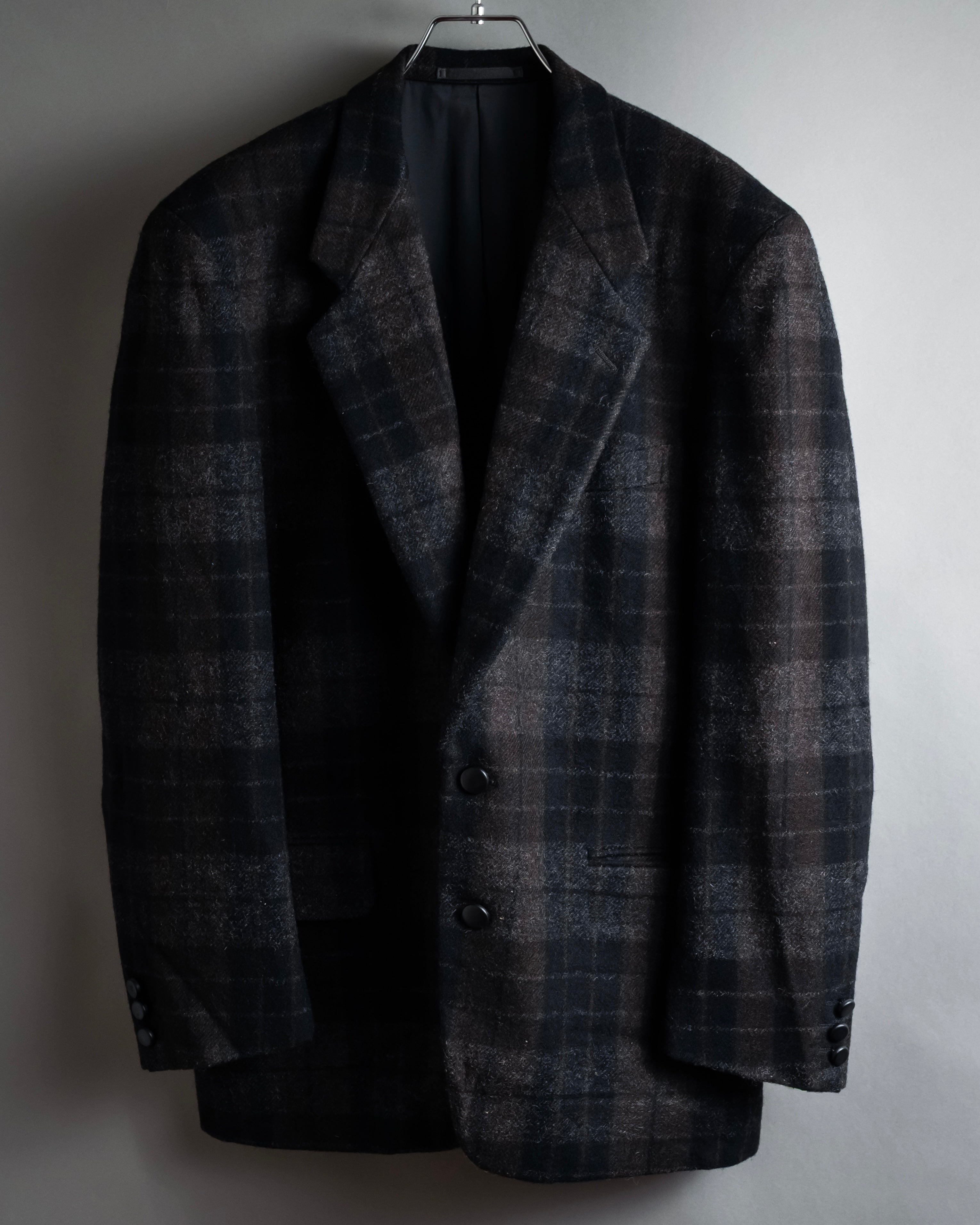 “COMME des GARÇONS HOMME”
88AW Boxy plaid tailored jacket