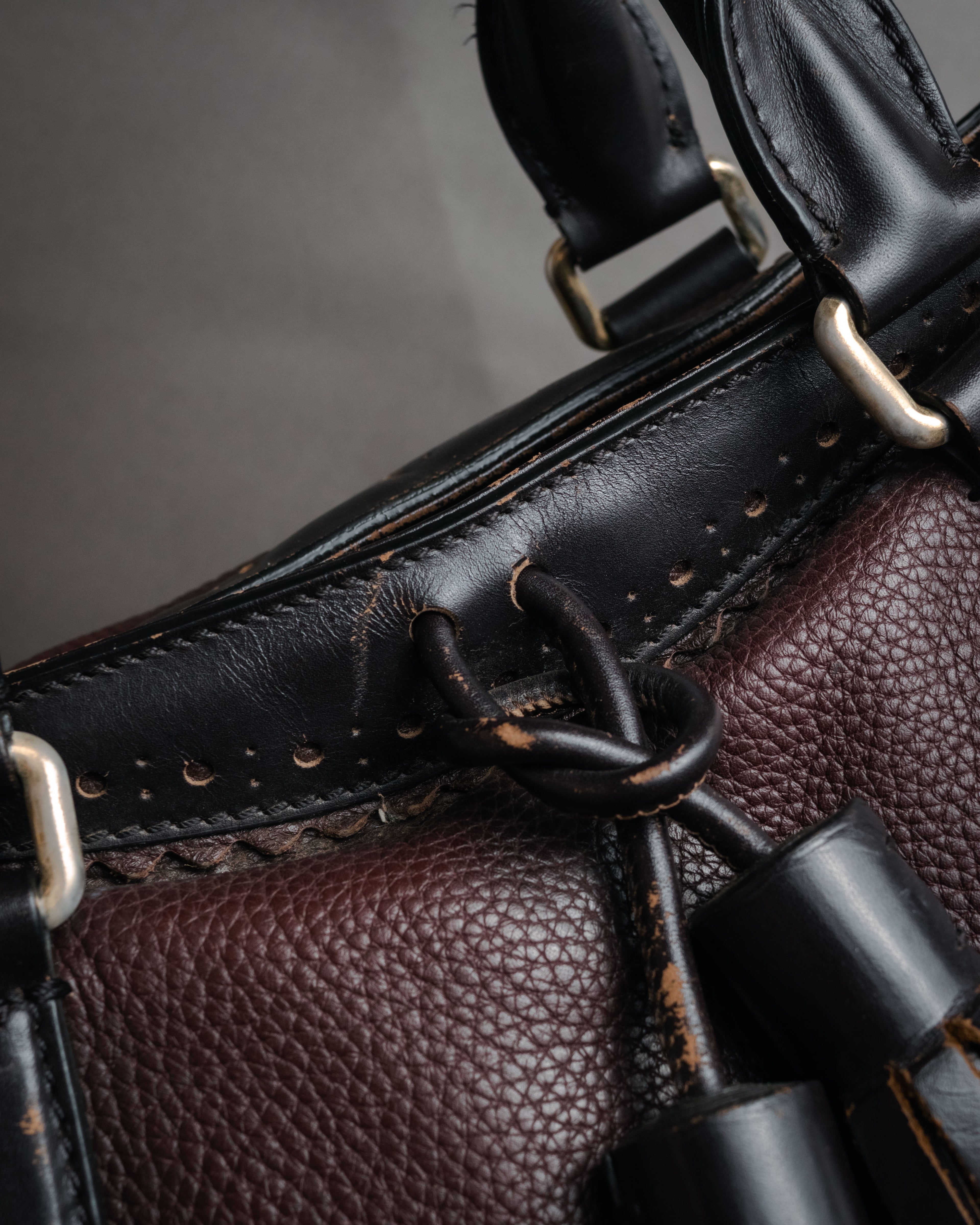 “BURBERRY” 2010’s Brogue tassel leather bag