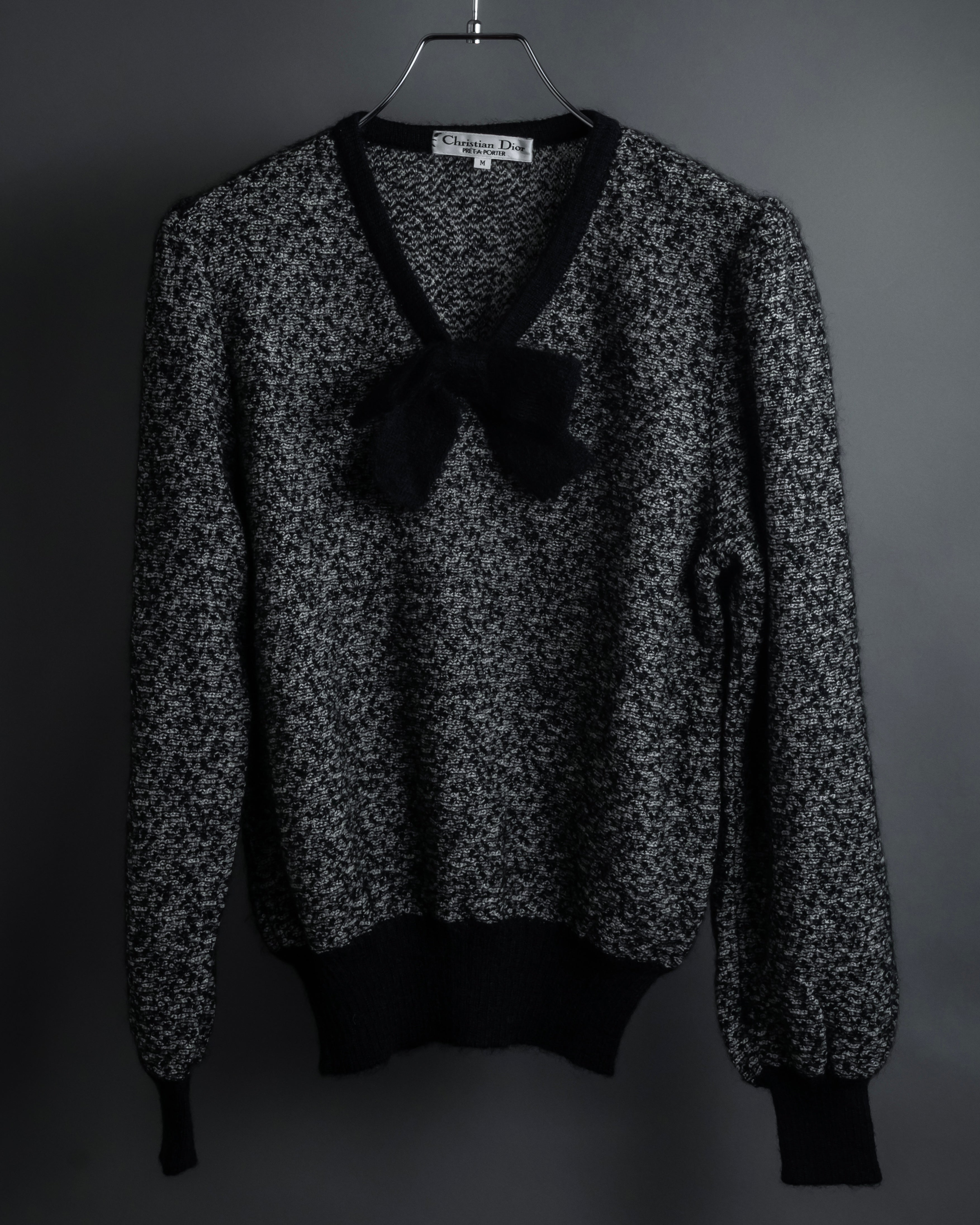 "Christian Dior PRETA PORTER"
Ribbon design mixed yarn knit pullover