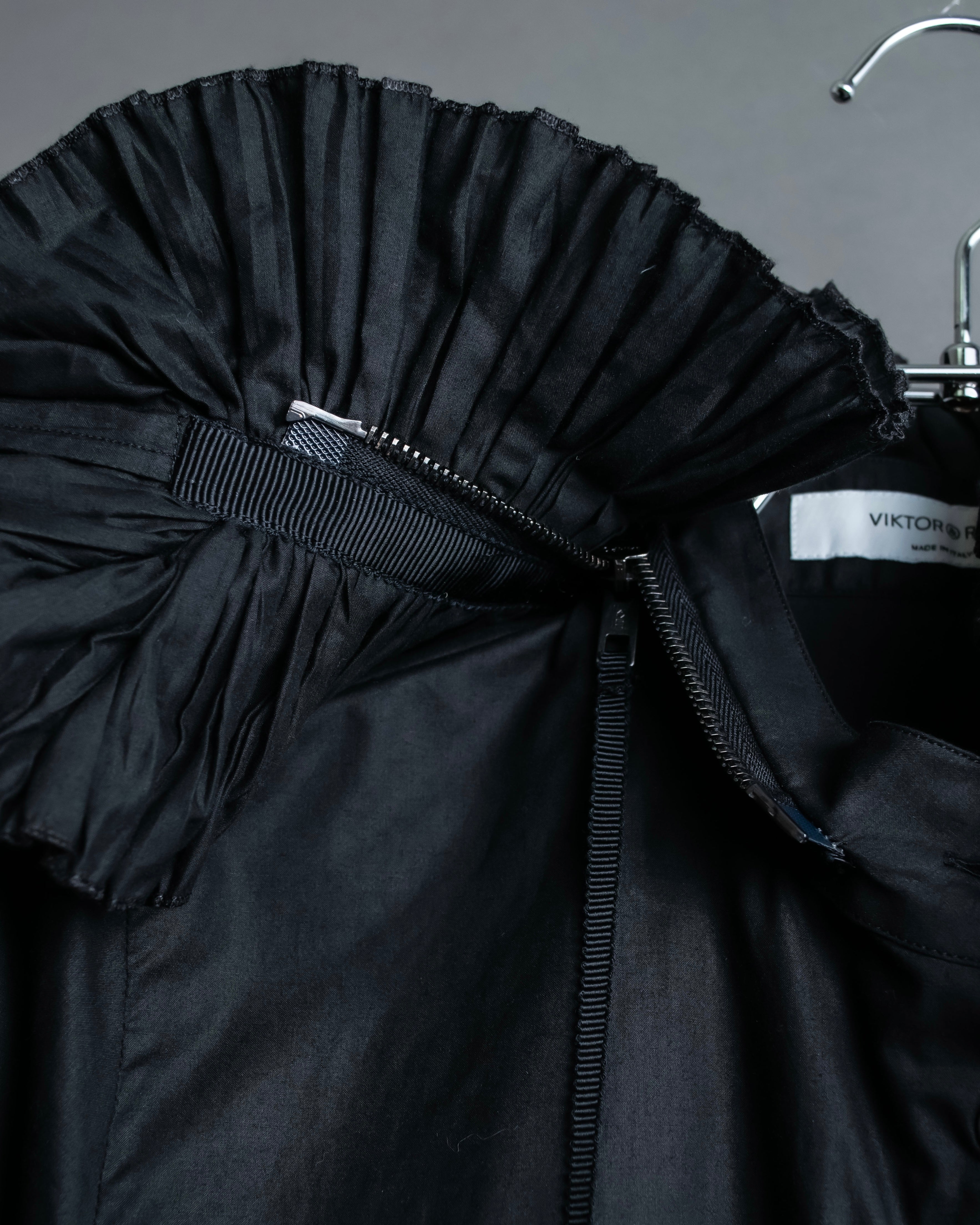 "VIKTOR&ROLF" Special oversized frill dress shirt
