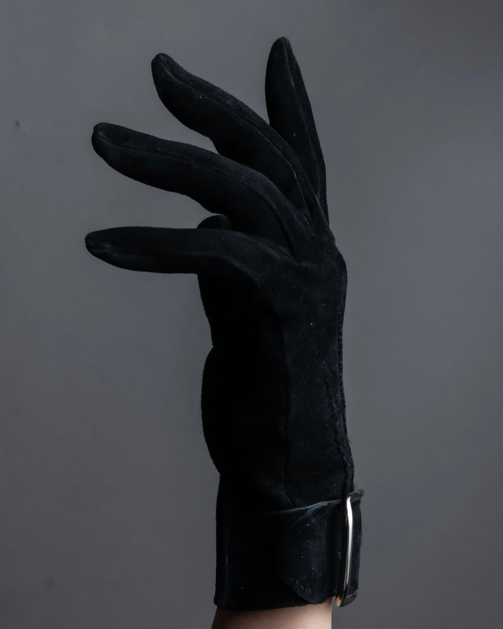 "HERMES" Silver buckle design suede leather gloves
