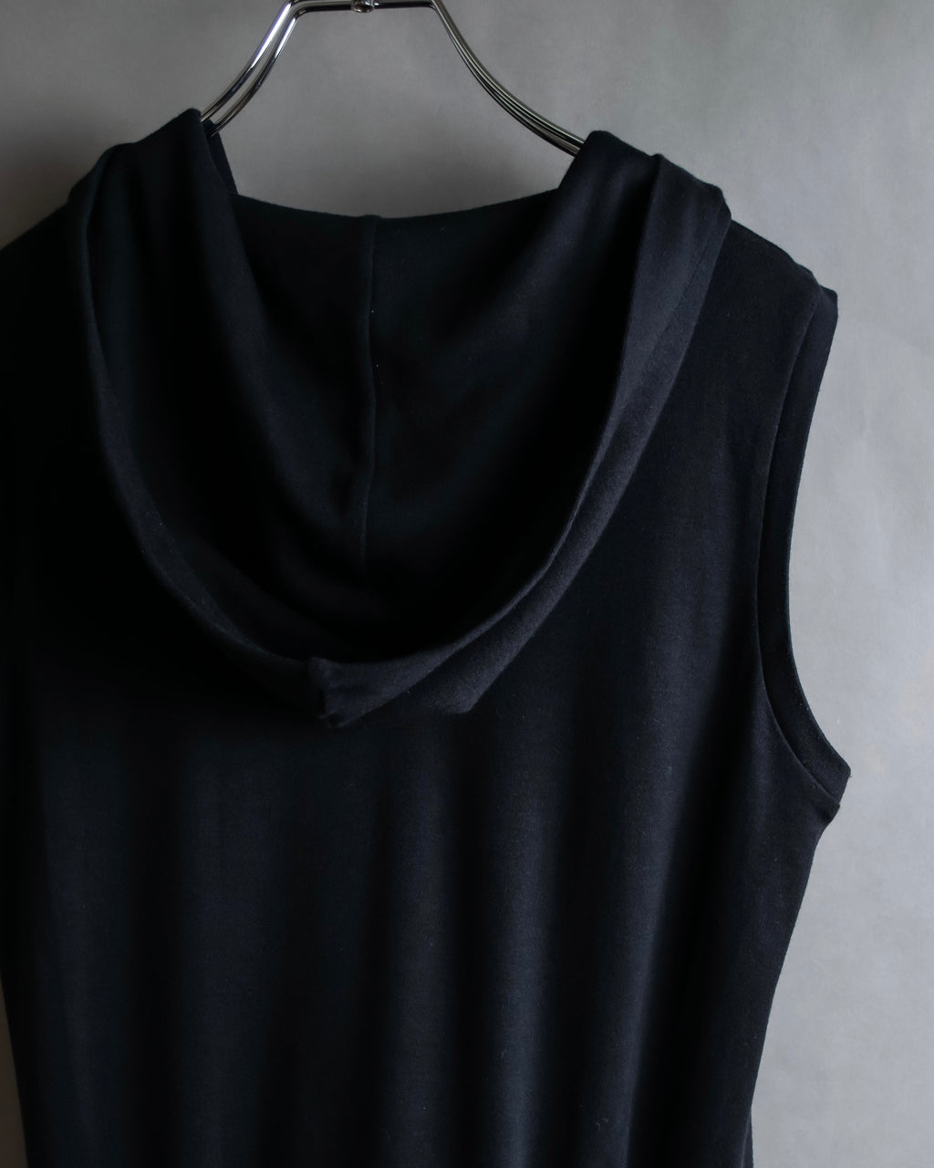 "Christian Dior" Satin ribbon waist detail hooded dress