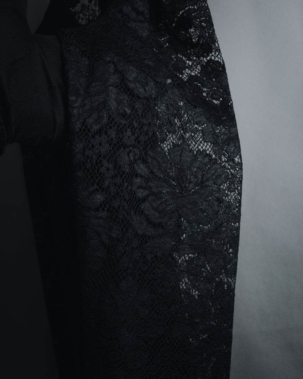 "VALENTINO MISS V" Late 80s botanical lace polo shirt