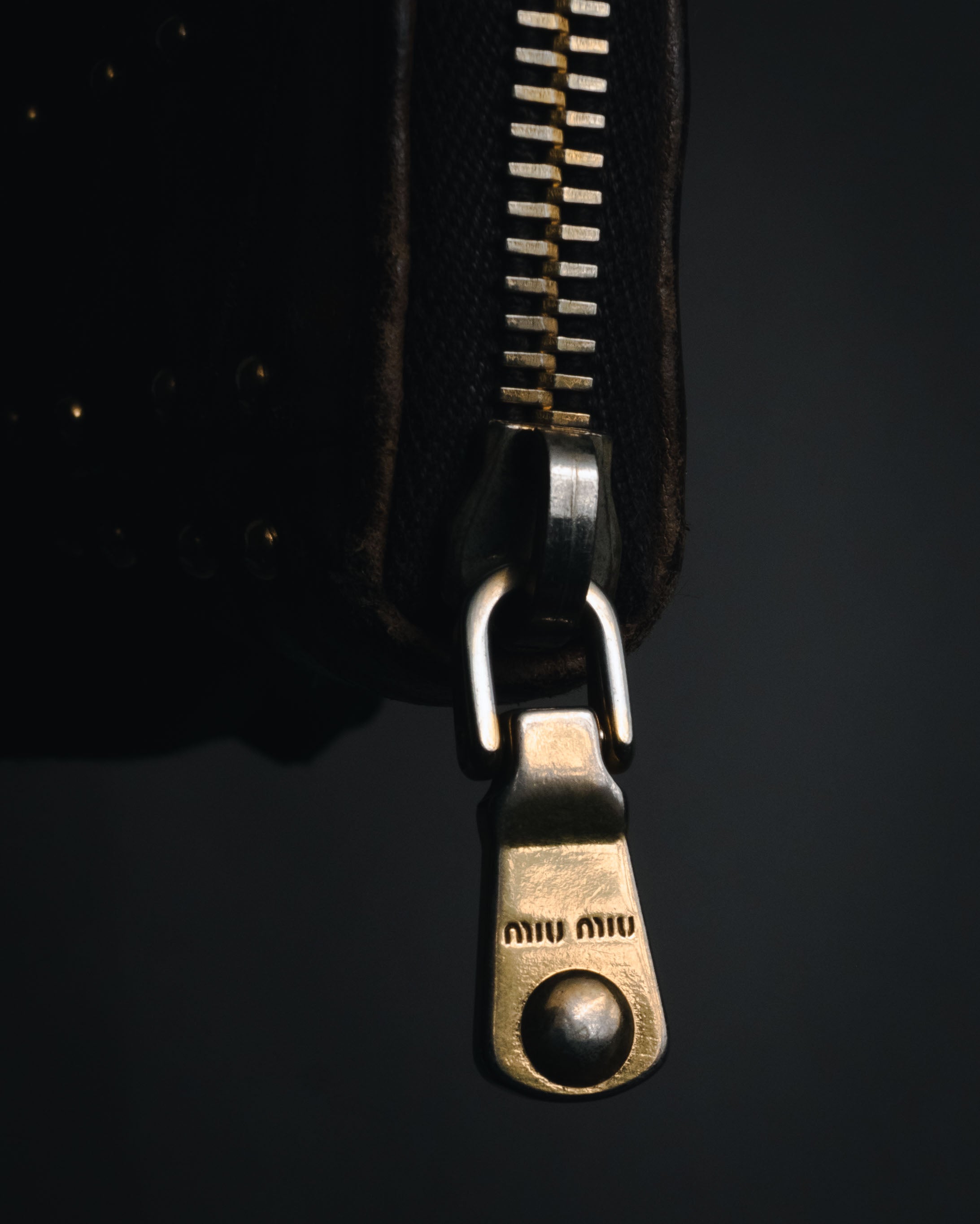 "MIU MIU" 10’s studded quilted vintage leather zip wallet