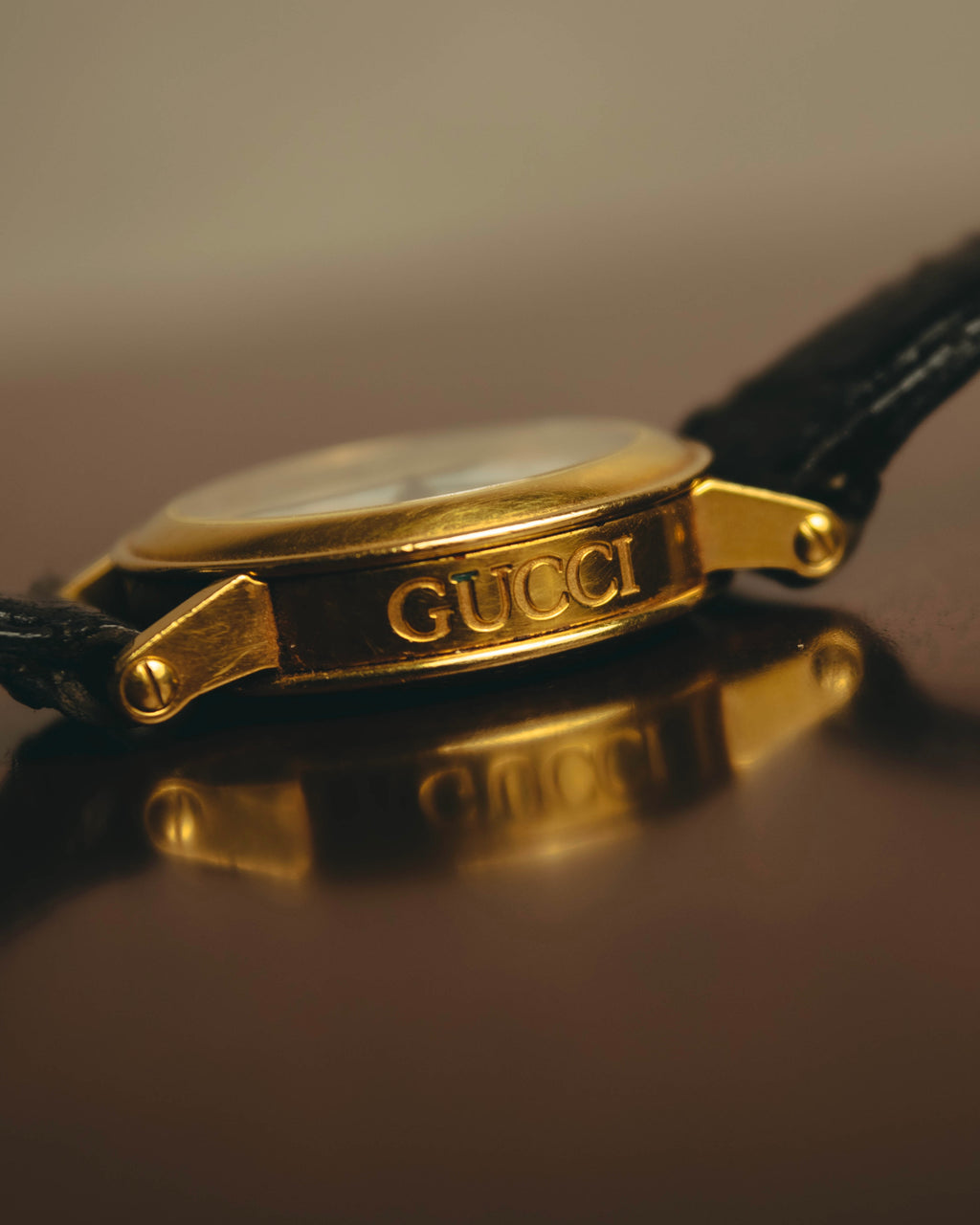 -SPECIAL- "Gucci" 90's Vintage 3000M quartz dress watch with roman dial