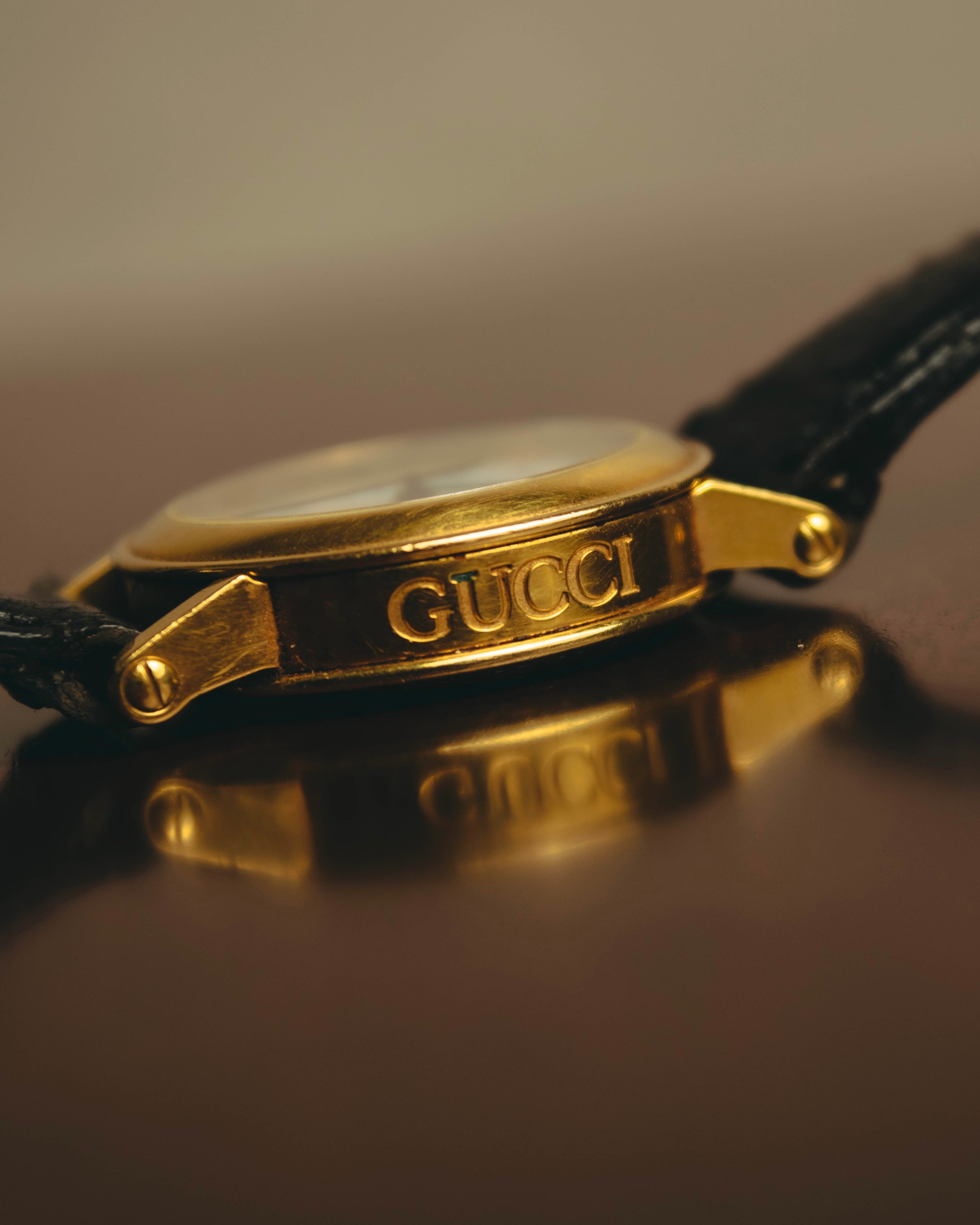 -SPECIAL- "Gucci" 90's Vintage 3000M quartz dress watch with roman dial