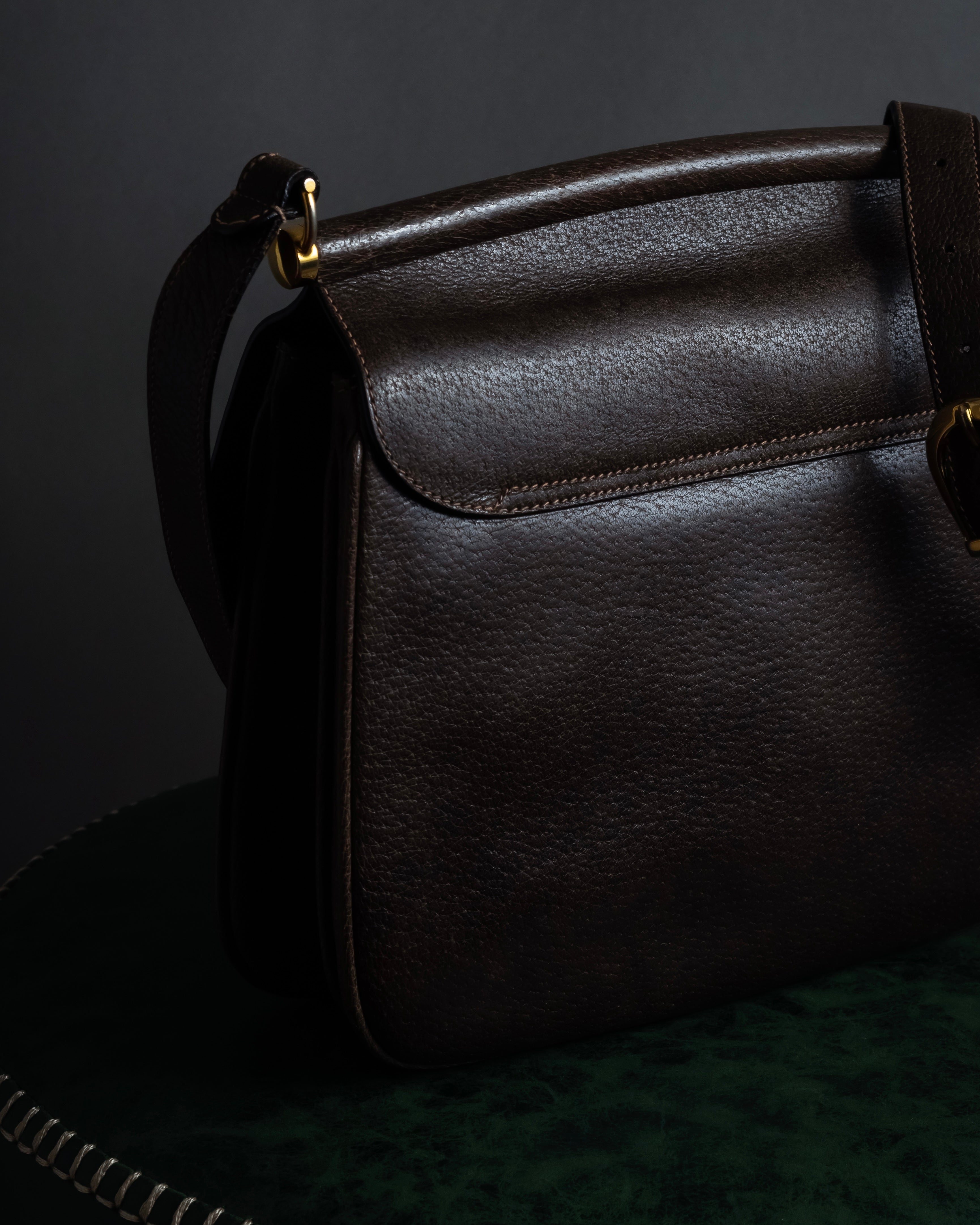 "GUCCI" Bar-shaped fastener design leather shoulder bag