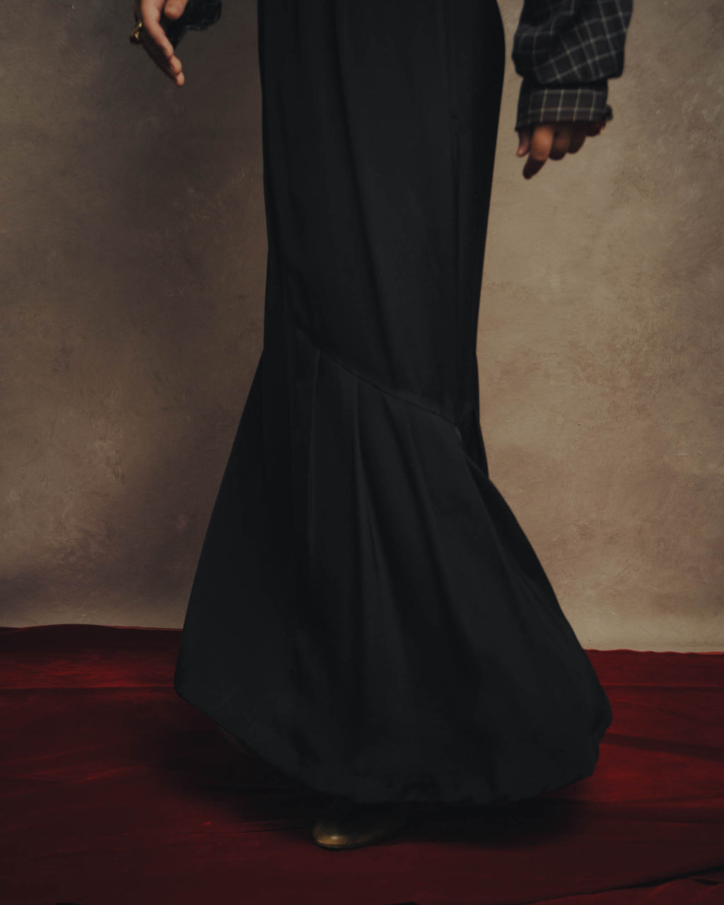 -SPECIAL- “Christian Dior” 80’s silk pleated long skirt