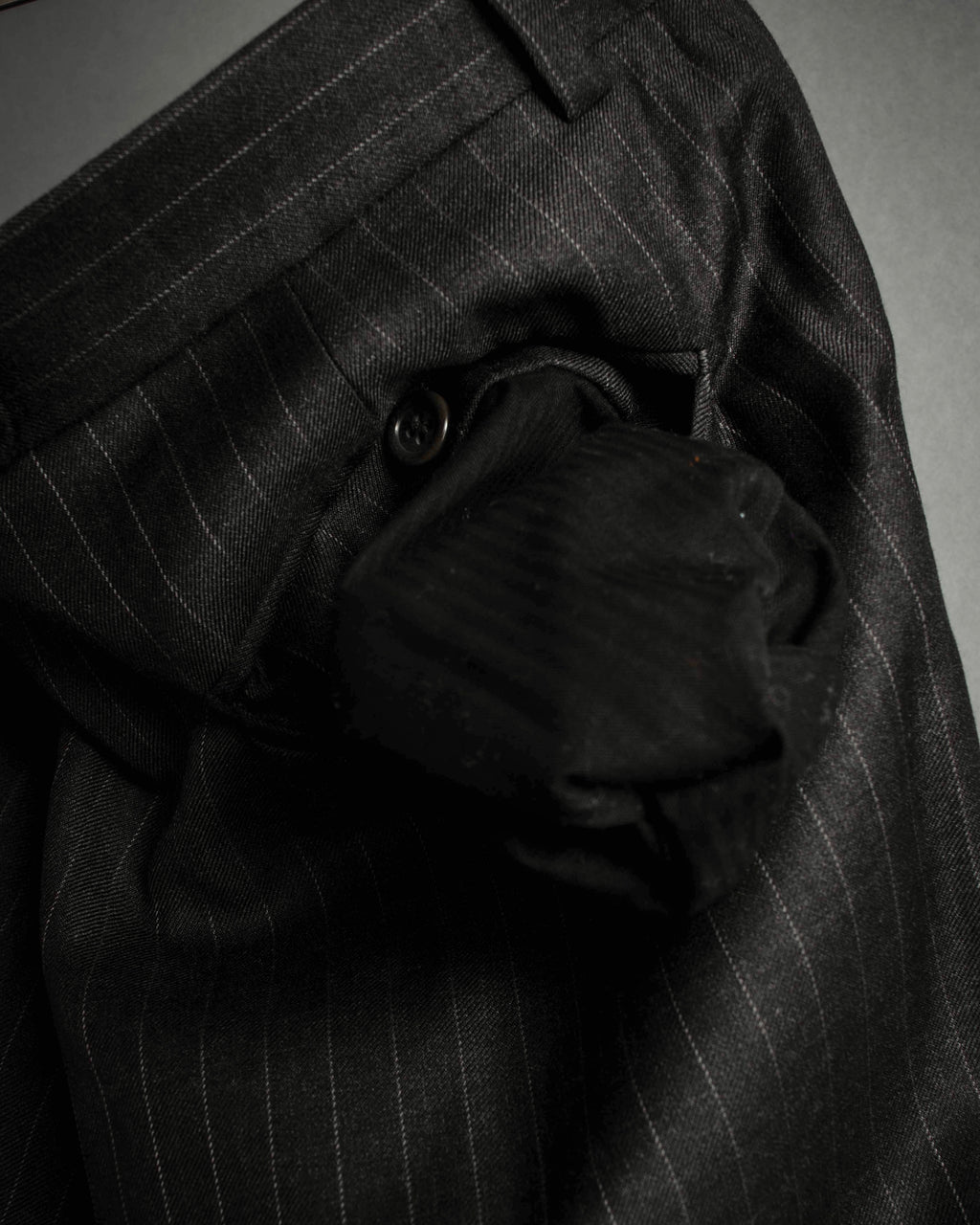 "ARMANI COLLEZIONI" Classic Italian tailoring stripe pattern set up