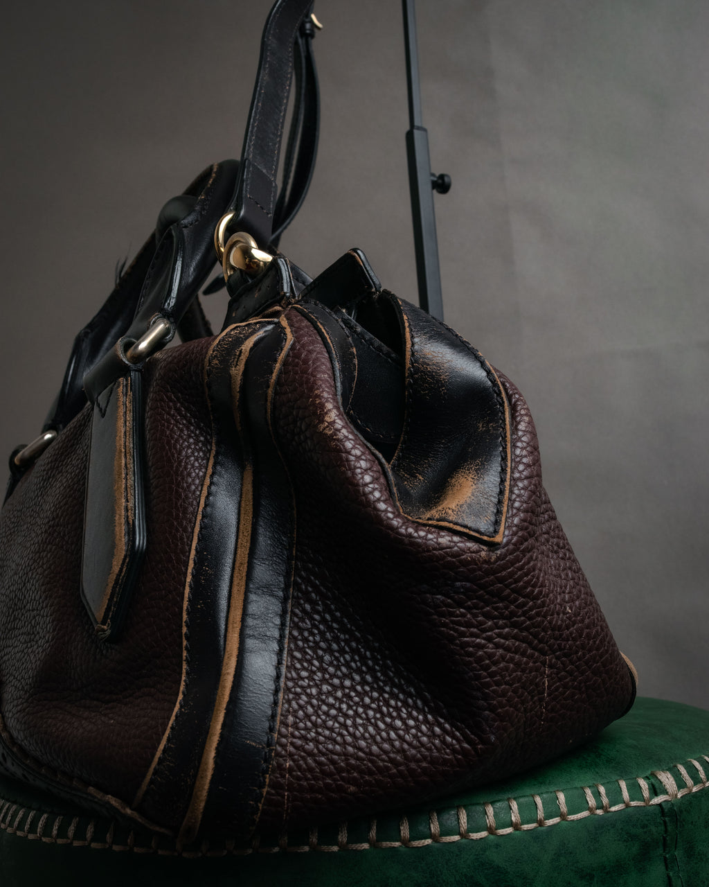 “BURBERRY” 2010’s Brogue tassel leather bag