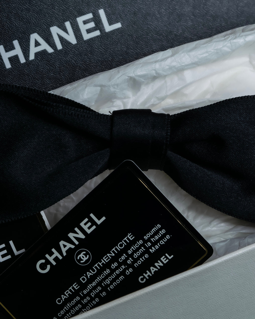 "CHANEL" 2001 Cruise Collection ribbon brooch