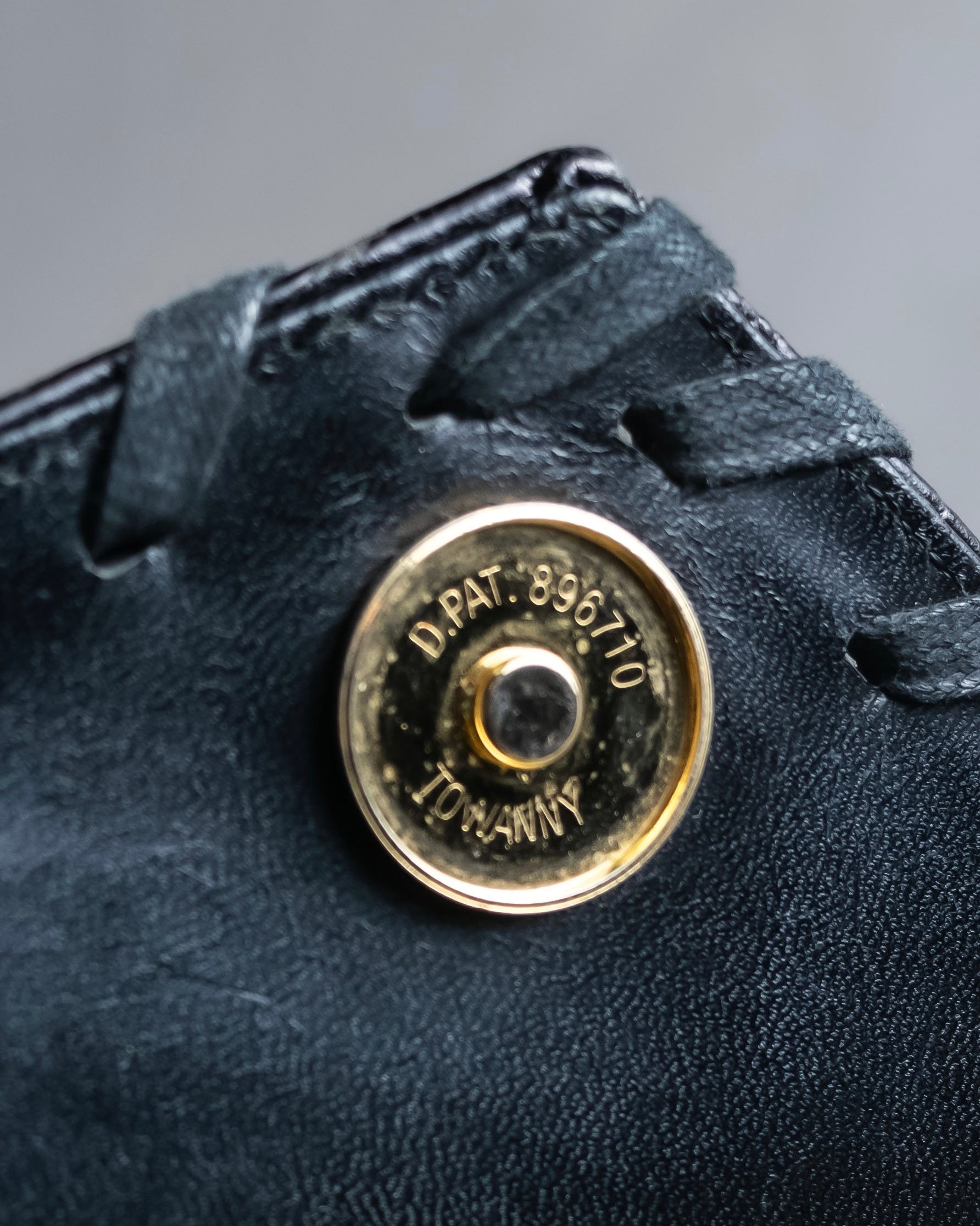 "YVES SAINT LAURENT" Braided stitch design crocodile embossed leather one-handle bag