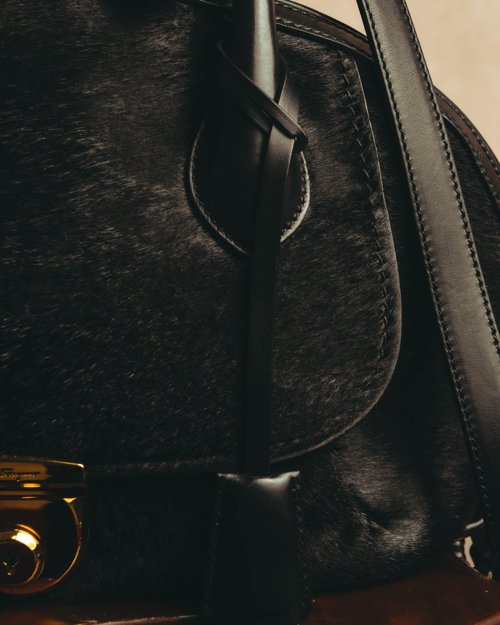 -SPECIAL- “Salvatore Ferragamo“ 90's-00's Gancini pony hair and leather dual-way boston bag