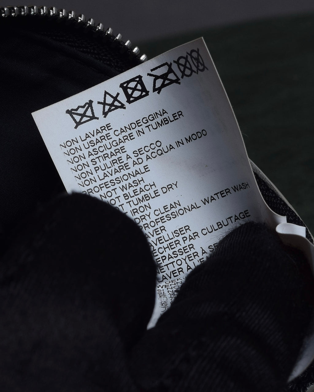 "MAISON MARGIELA" Paint spot pattern leather wallet