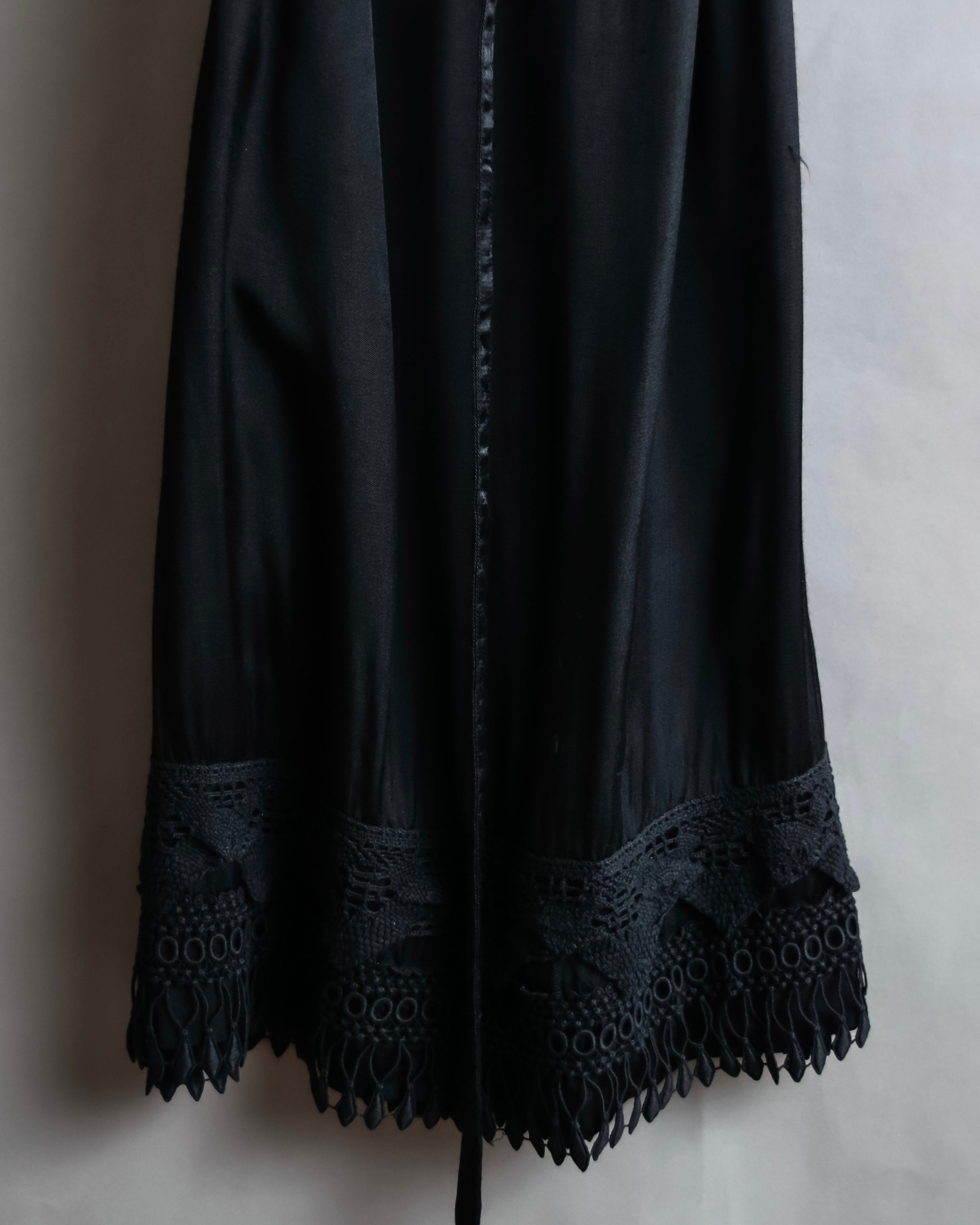 "LIMI feu" Knitted lace design belted sleeveless dress