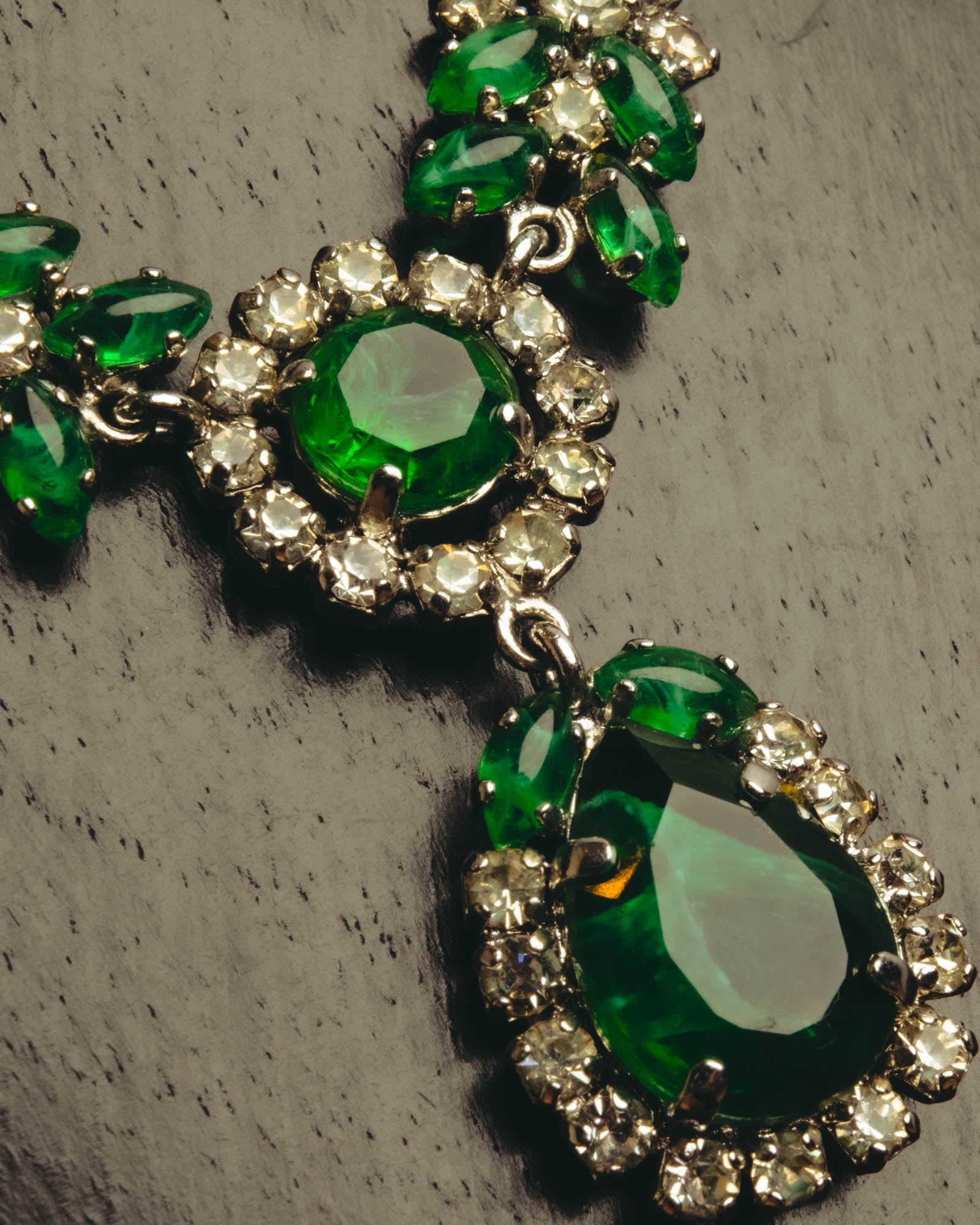 "Christian Dior" 80's-90's Emerald green pendant necklace