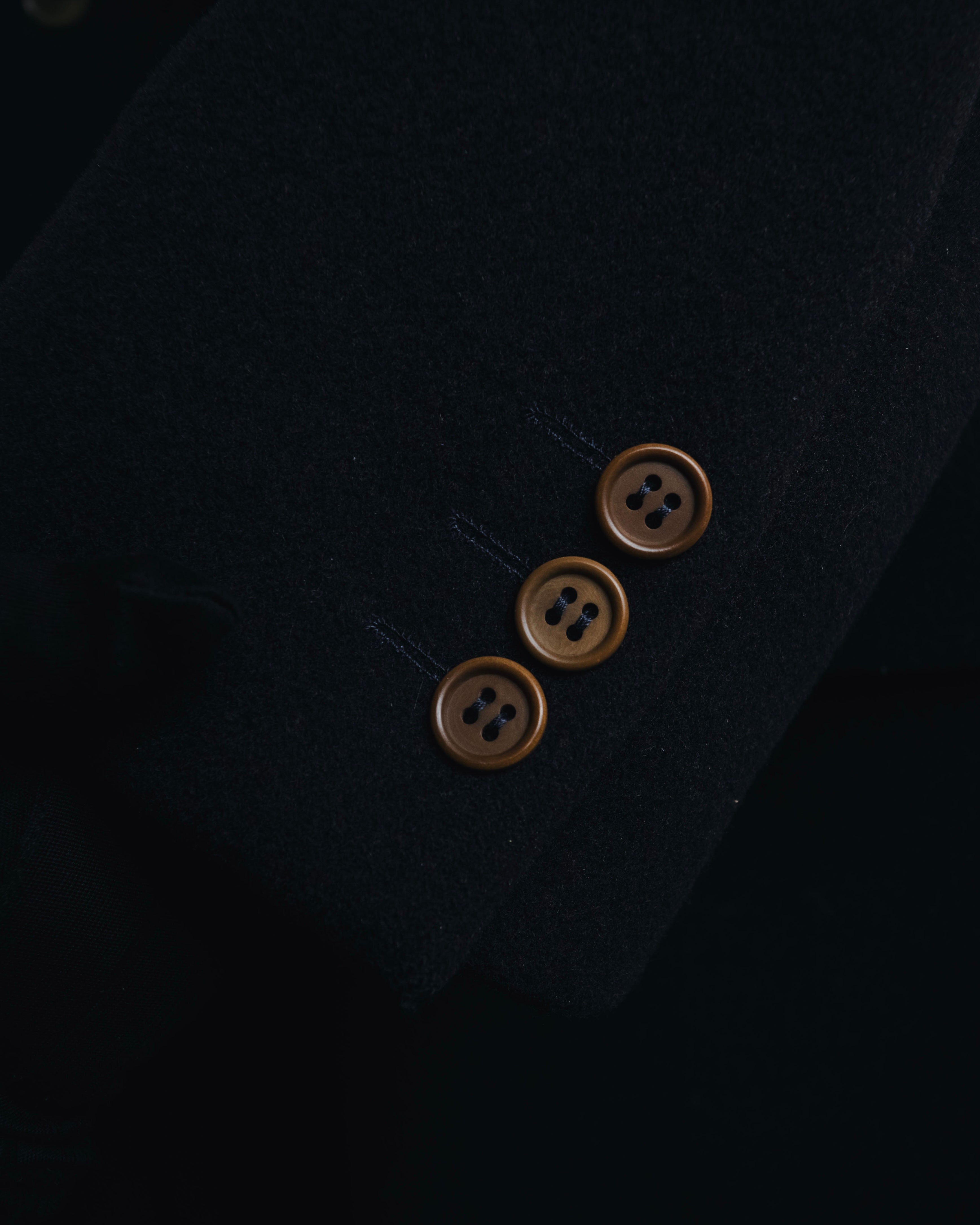 –SPECIAL– "GIORGIO ARMANI"
80’s-90’s tailored overcoat