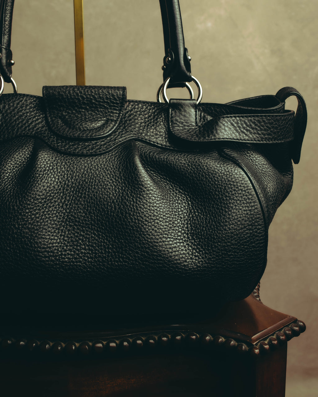 “Salvatore Ferragamo” 00’s-10’s Gancini pebbled leather handbag