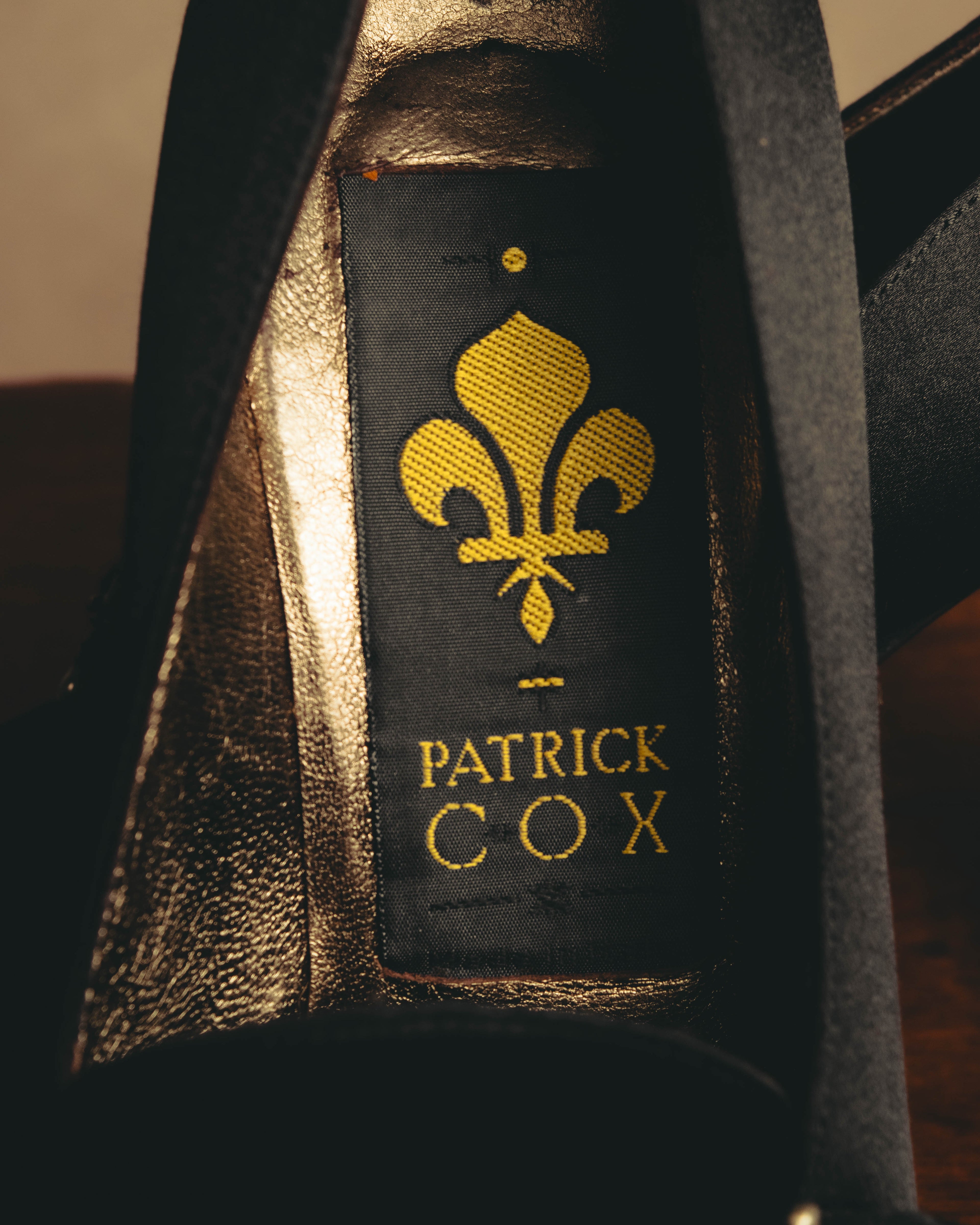 "PATRICK COX" 90's-00's Satin buckle heeled loafer pumps