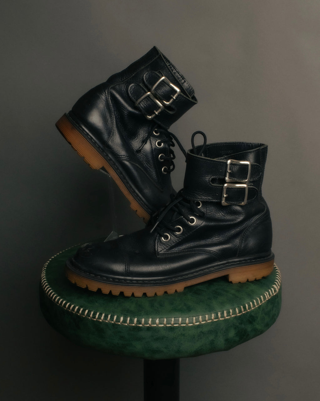 “COMME des GARÇONS HOMME”
00’s-10’s Double buckle leather combat boots