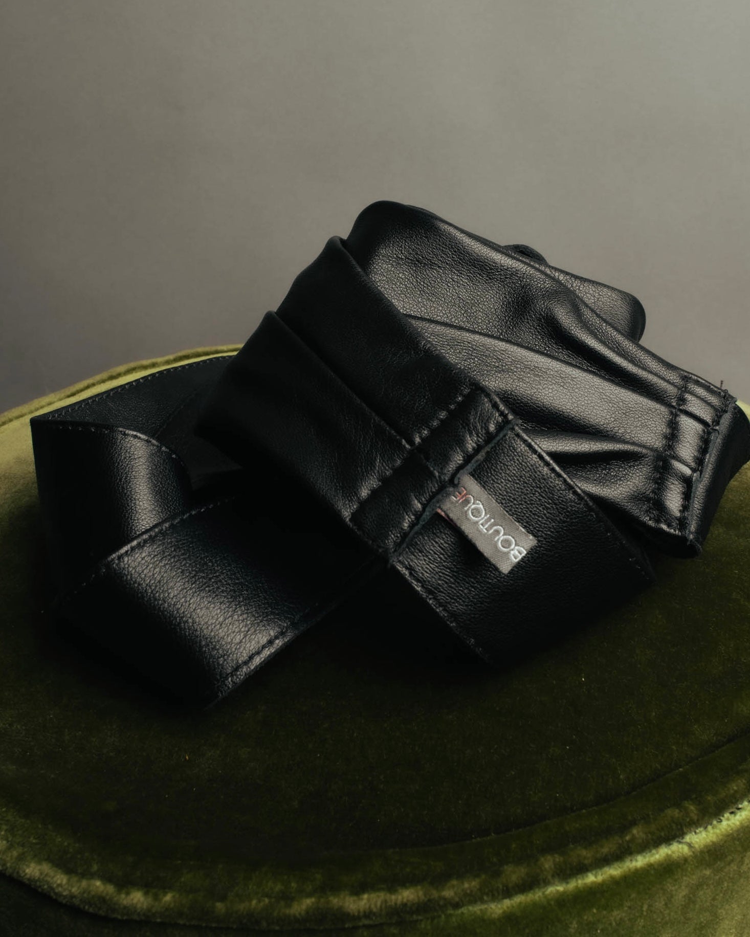 "HOXTON BOUTIQUE" 00's-10's Pebbled leather scarf belt