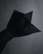 "CHANEL" 90’s black satin and grosgrain ribbon brooch