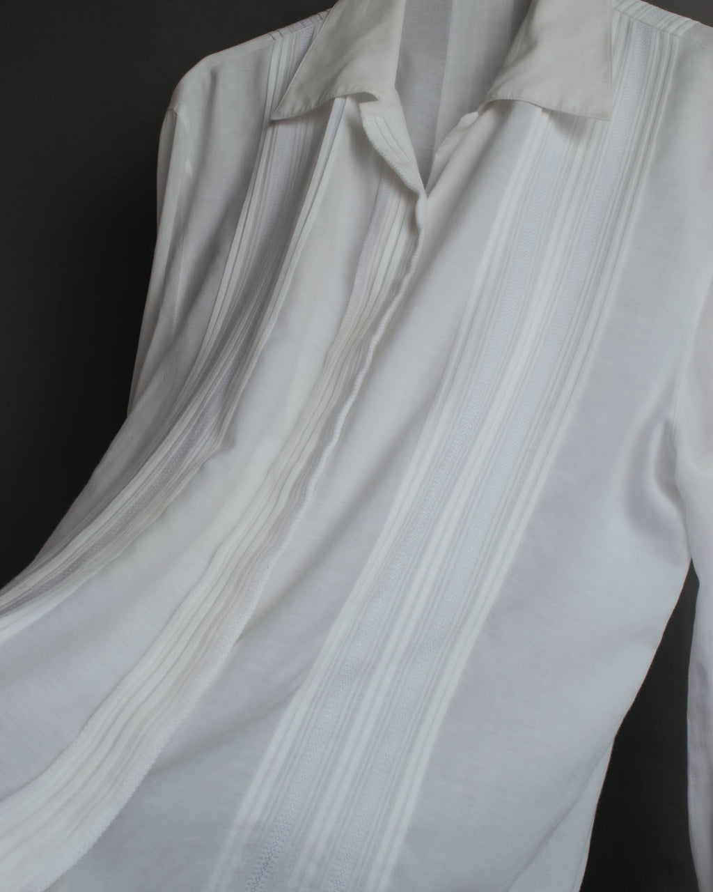 -SPECIAL- “Christian Dior” 90’s-00’s pleated bib dress shirt