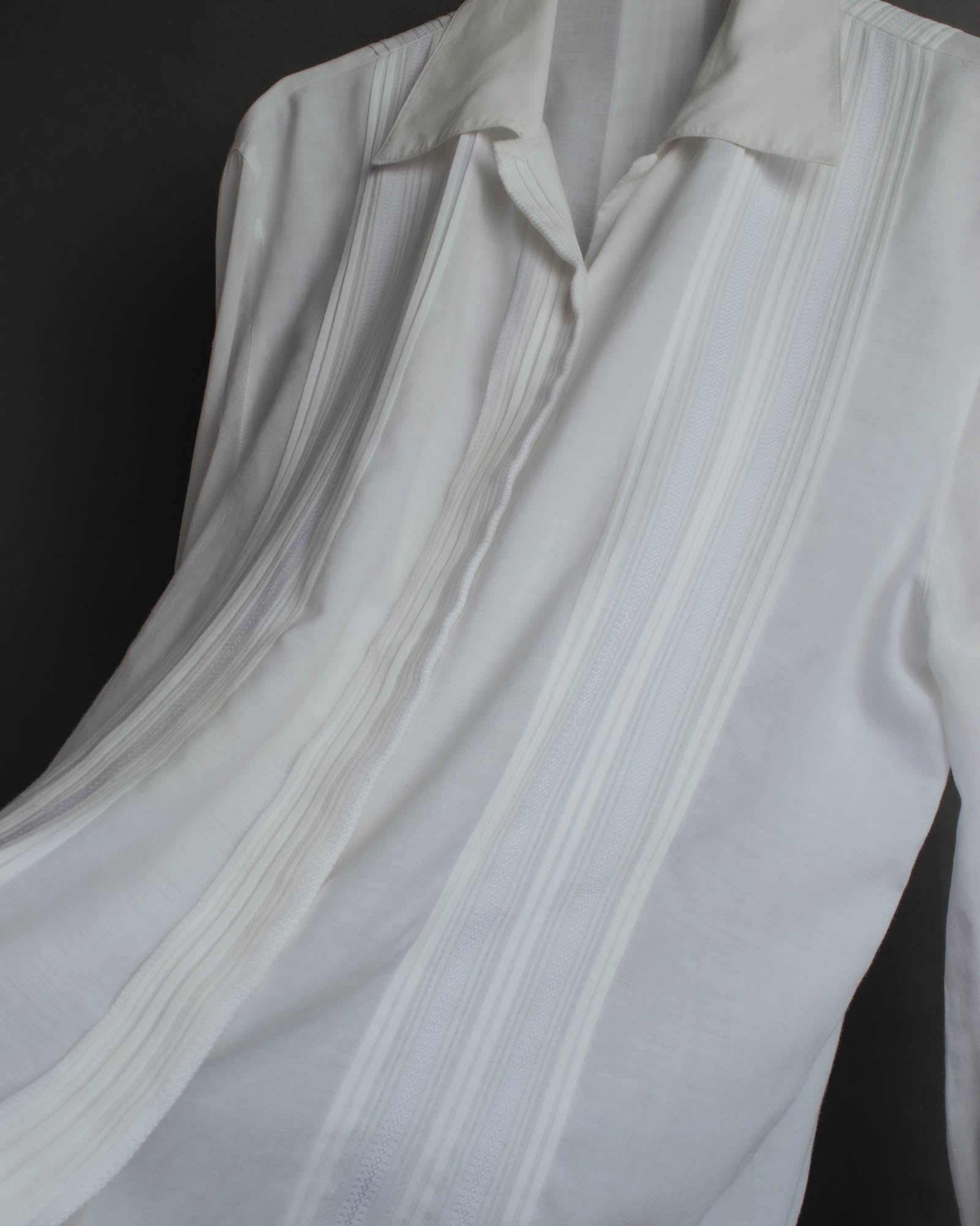 -SPECIAL- “Christian Dior” 90’s-00’s pleated bib dress shirt