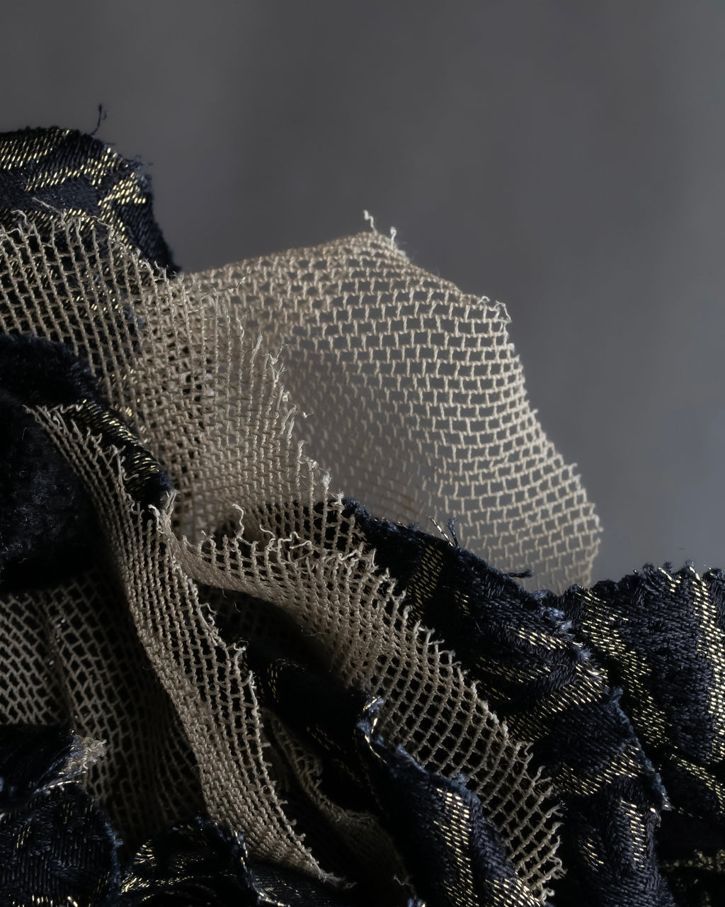 "DOLCE &amp; GABBANA" Flower motif tulle layered brooch