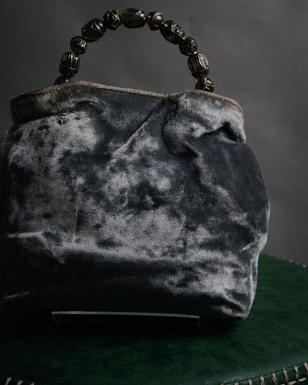 –SPECIAL– “Christian Dior”
90’s-00’s Beaded handle velvet pouch bag