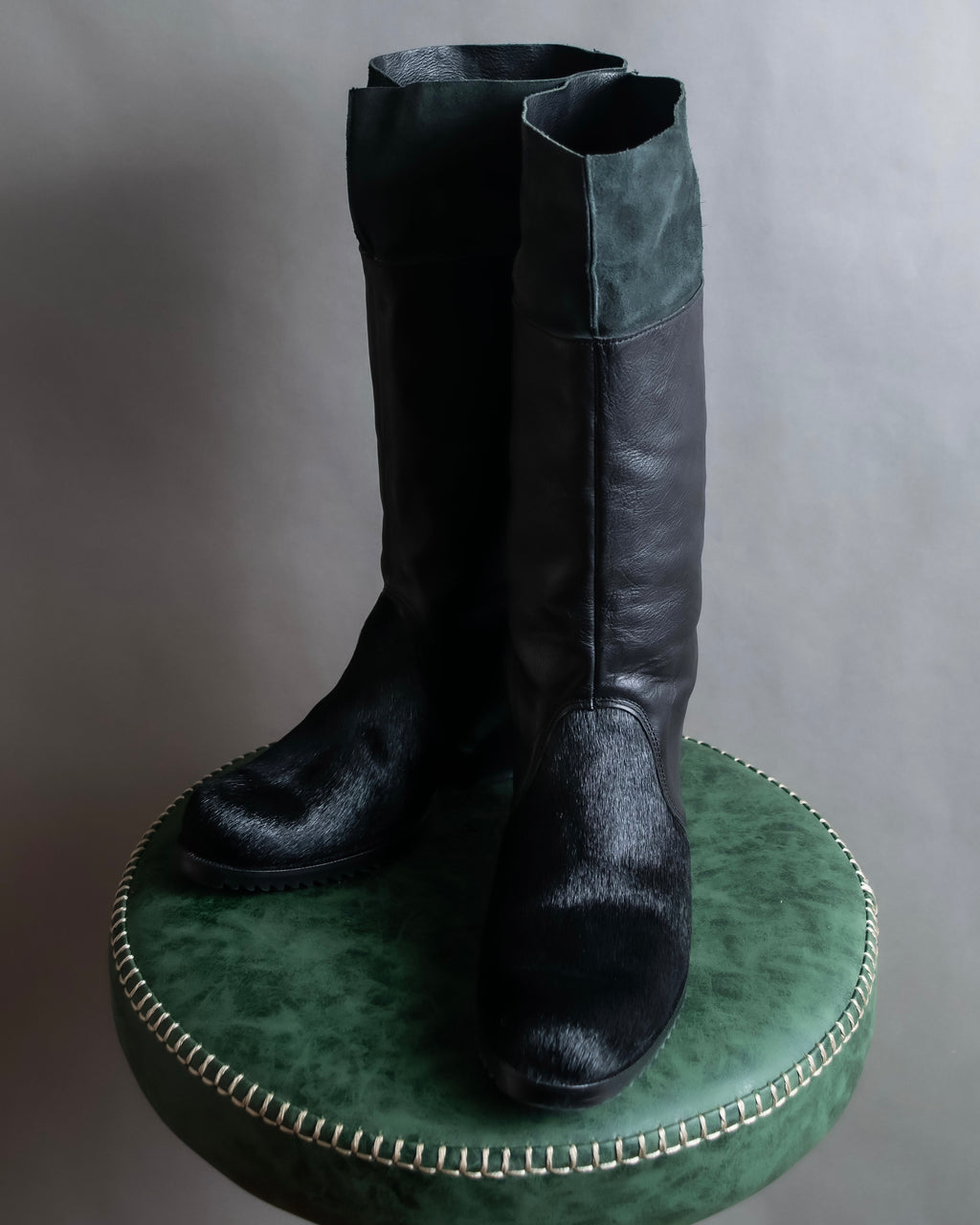 "ISSEY MIYAKE HaaT" Unborn calf shark sole long boots