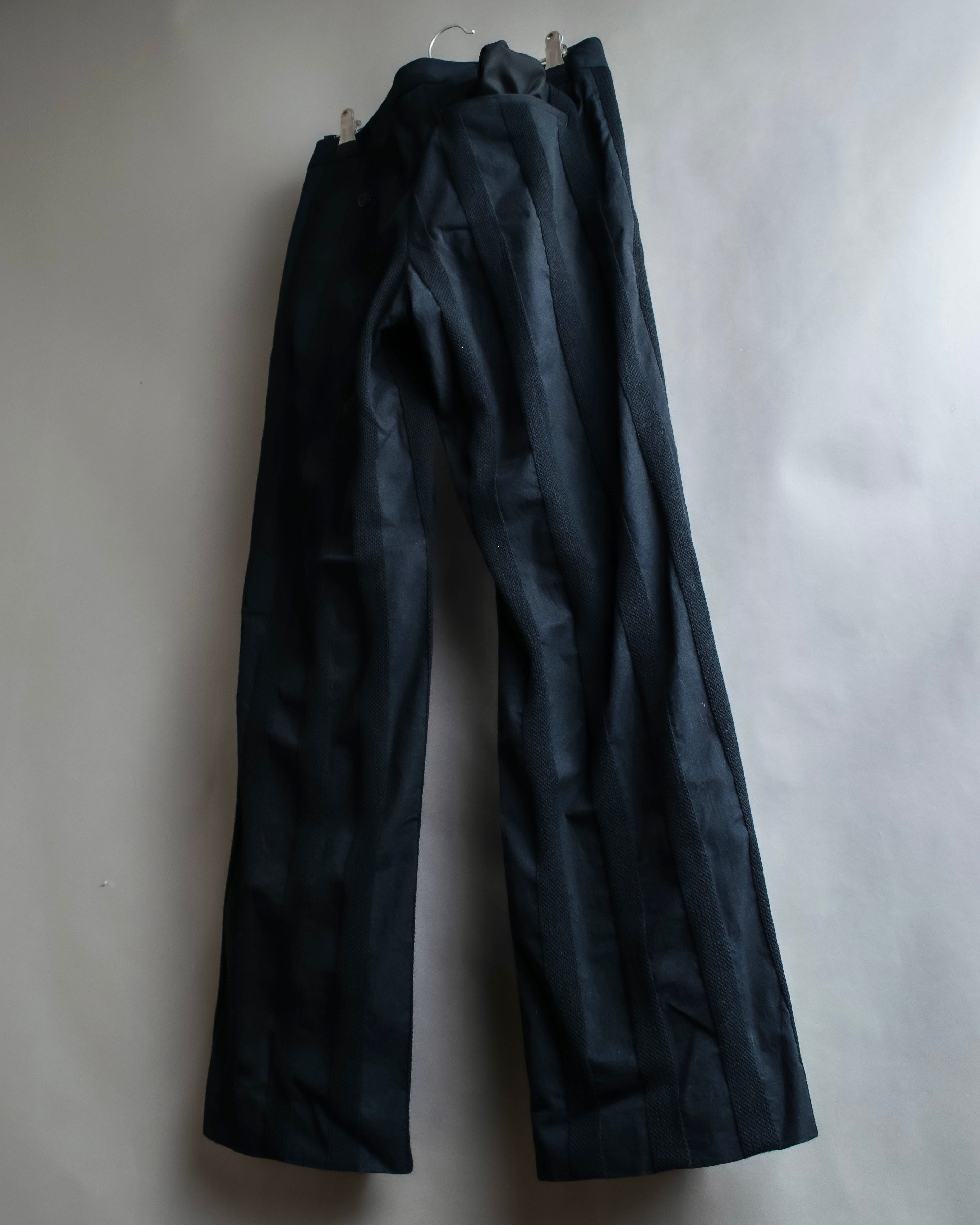 "ISSEY MIYAKE FETE" Fabric change stripe pattern wide slacks