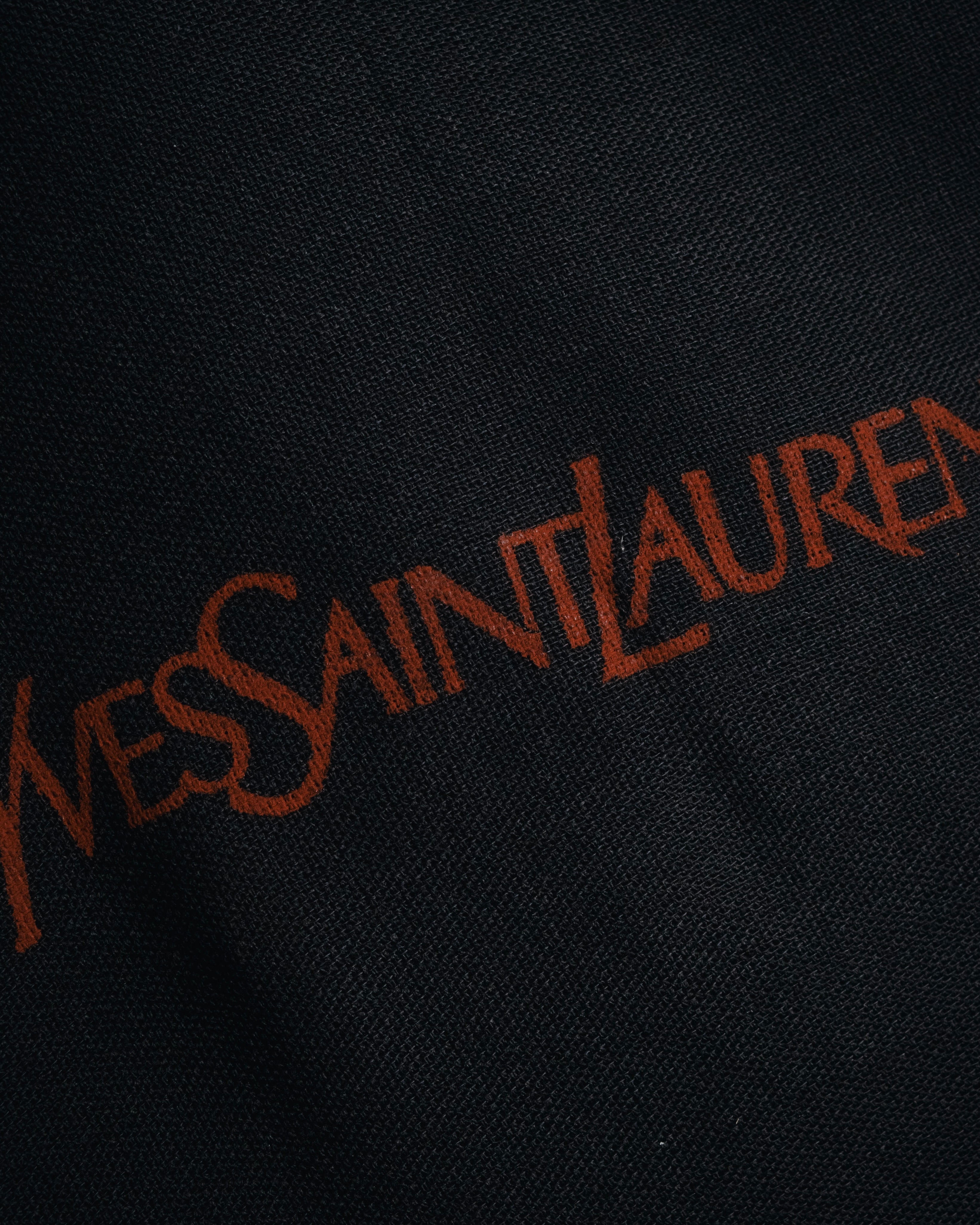 Bolso de cuero con diseño acolchado de diamantes de Yves Saint Laurent de los años 80-90