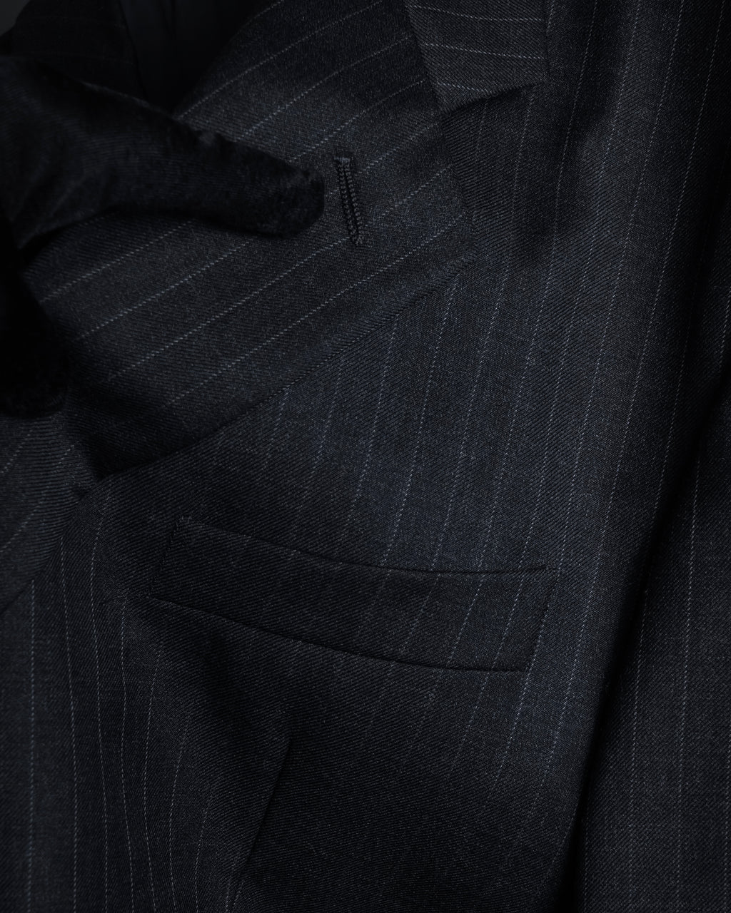 "ARMANI COLLEZIONI" Deep charcoal pinstripe set up