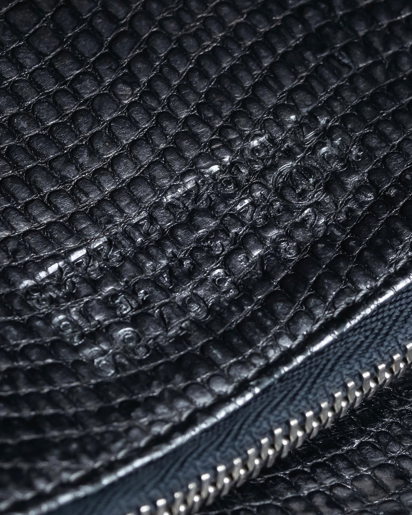"MAISON MARGIELA" Lizard-embossed leather long wallet