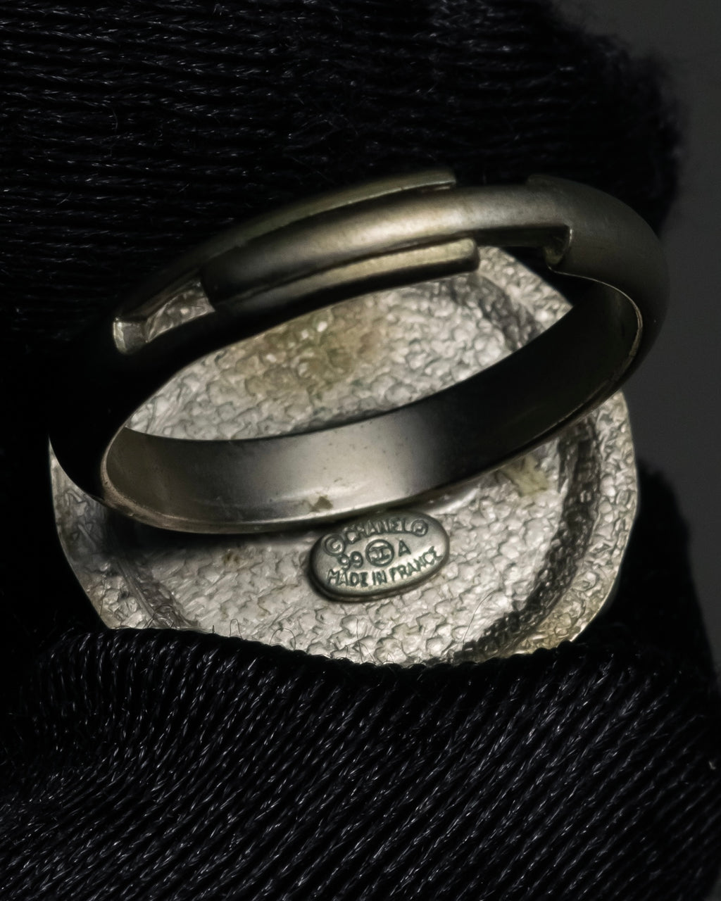 "CHANEL" 99AW Round top gorgeous design ring