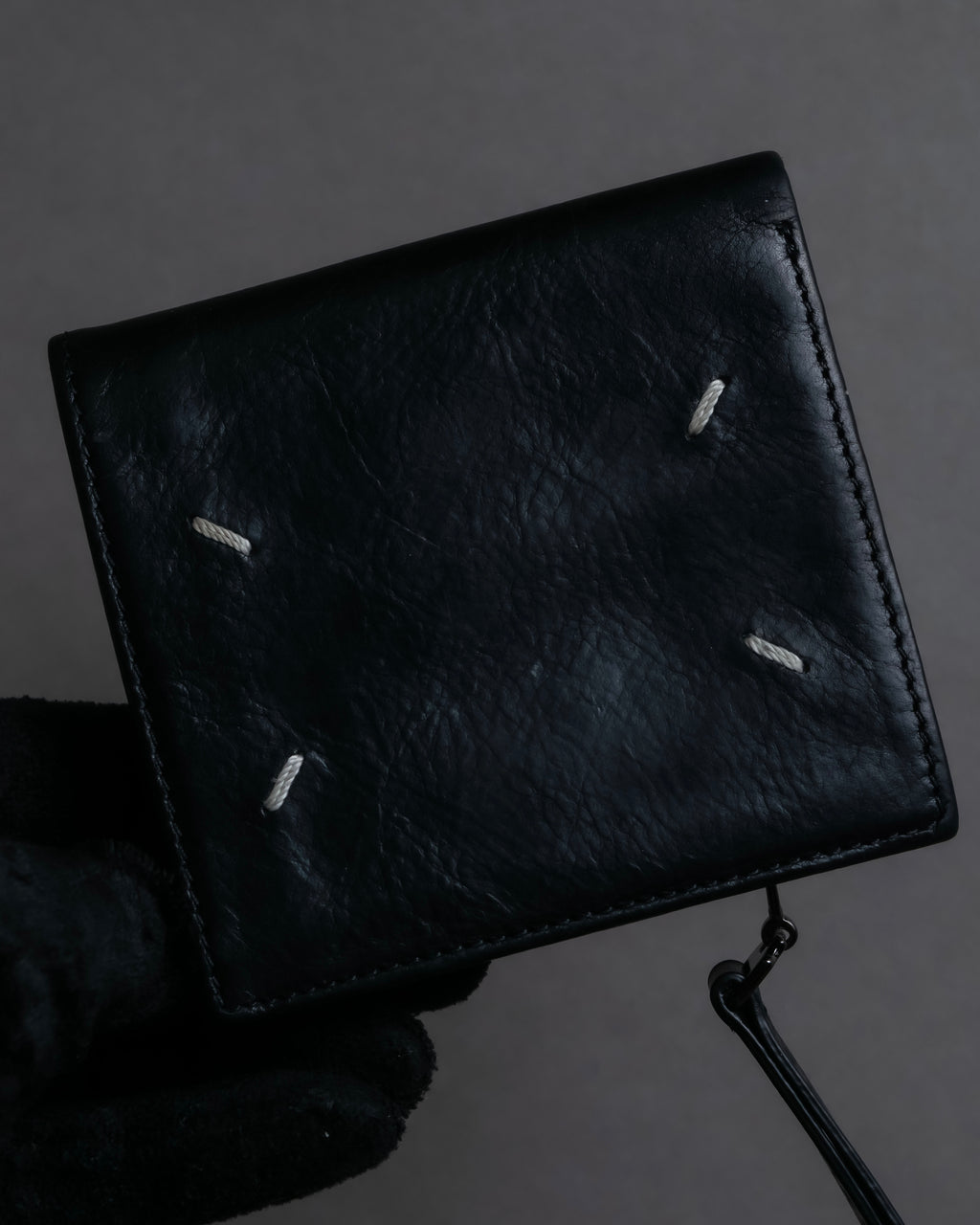 "MAISON MARGIELA" Anonymous stitch design bi-fold wallet