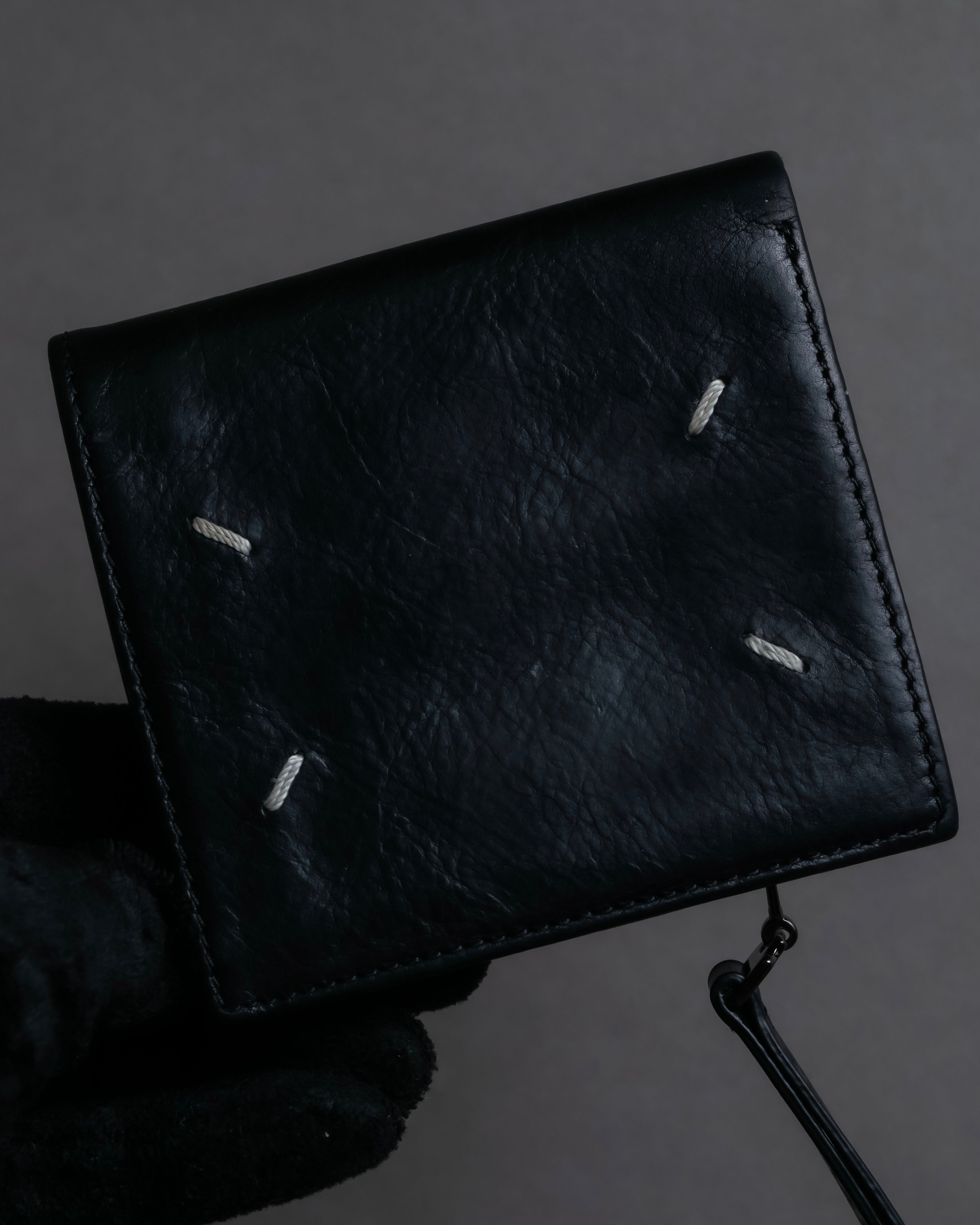 "MAISON MARGIELA" Anonymous stitch design bi-fold wallet
