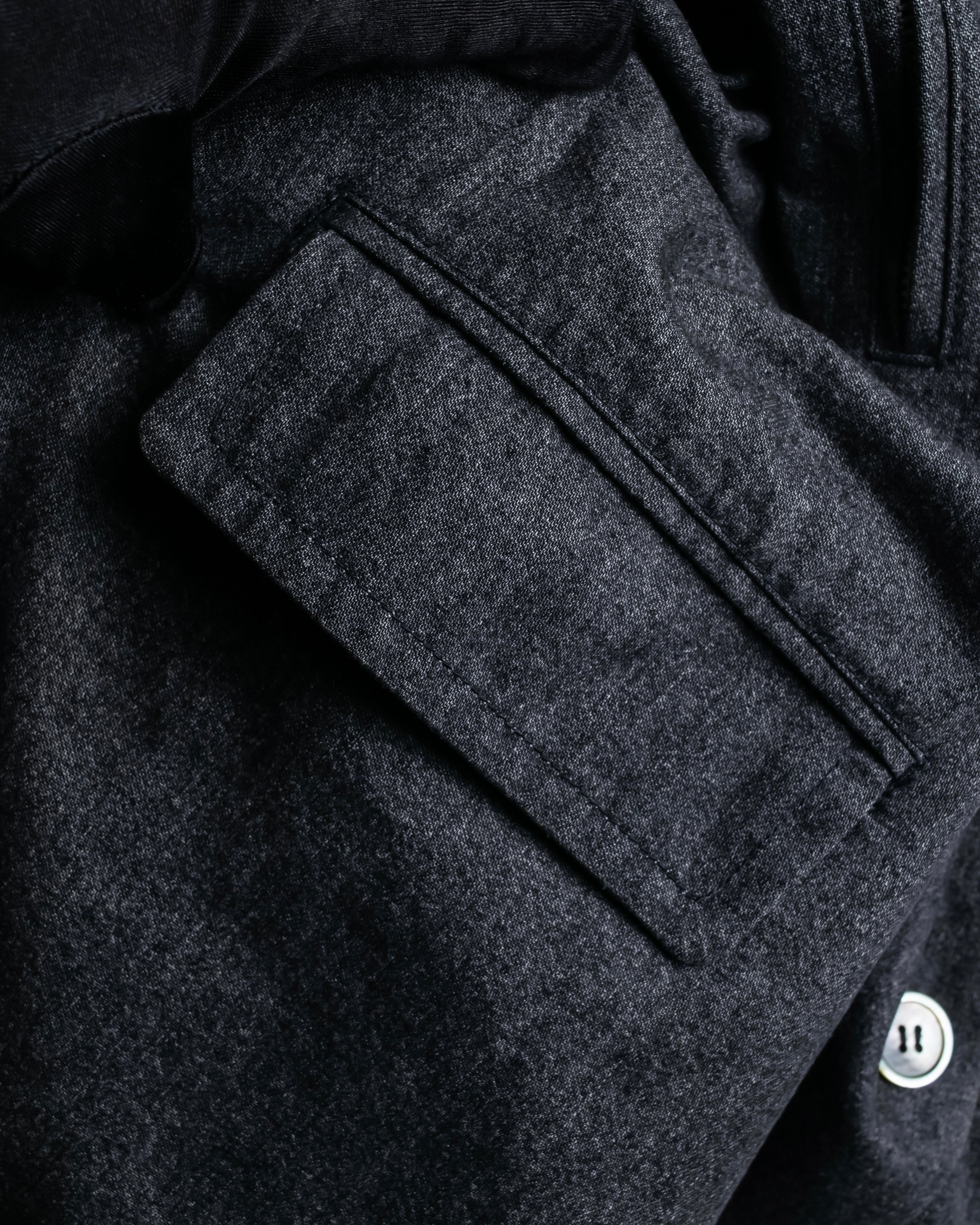 "tricot COMME des GARCONS" 
Double-breasted reversible fur tailored coat