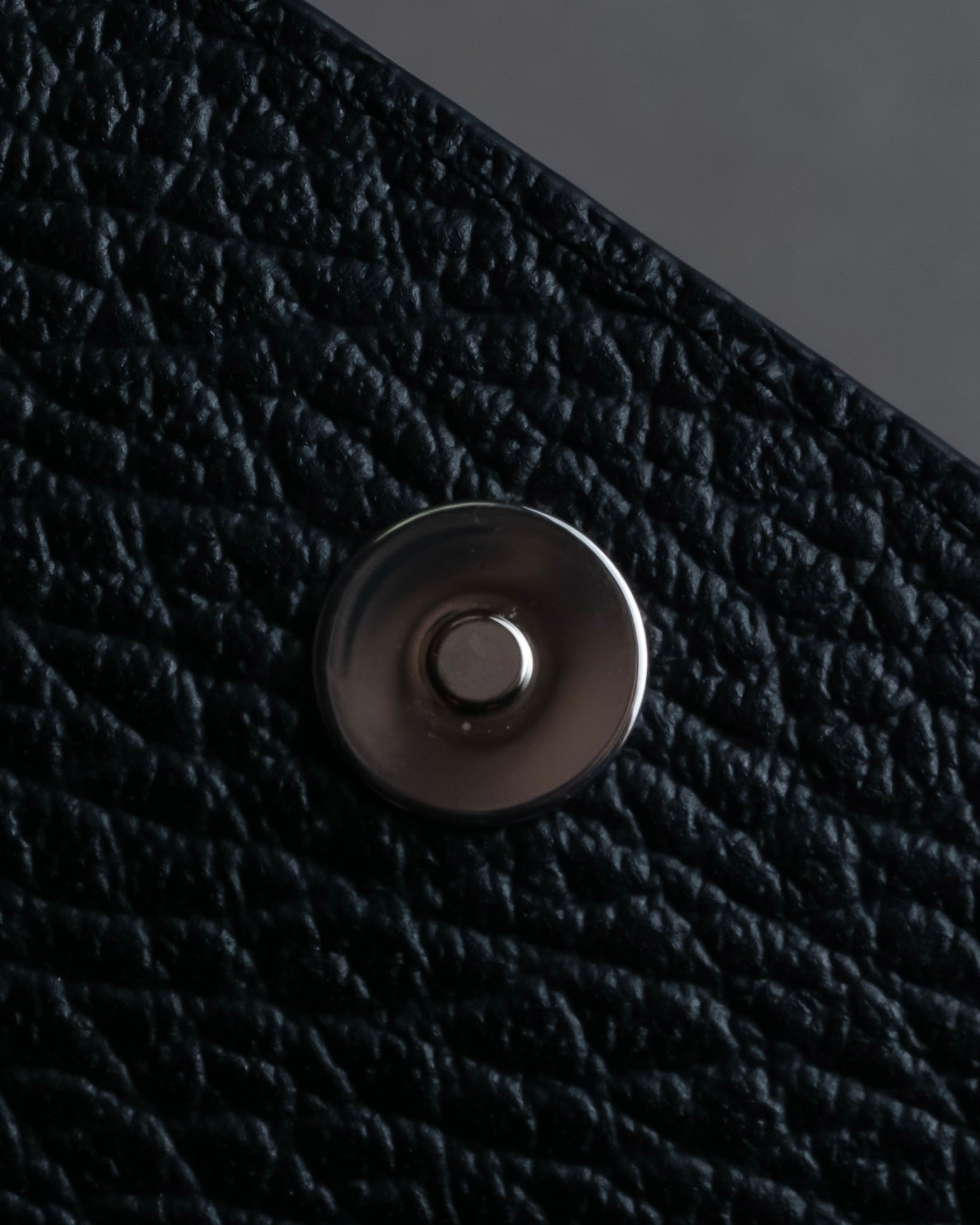 "MAISON MARGIELA" Grained leather chain wallet bag