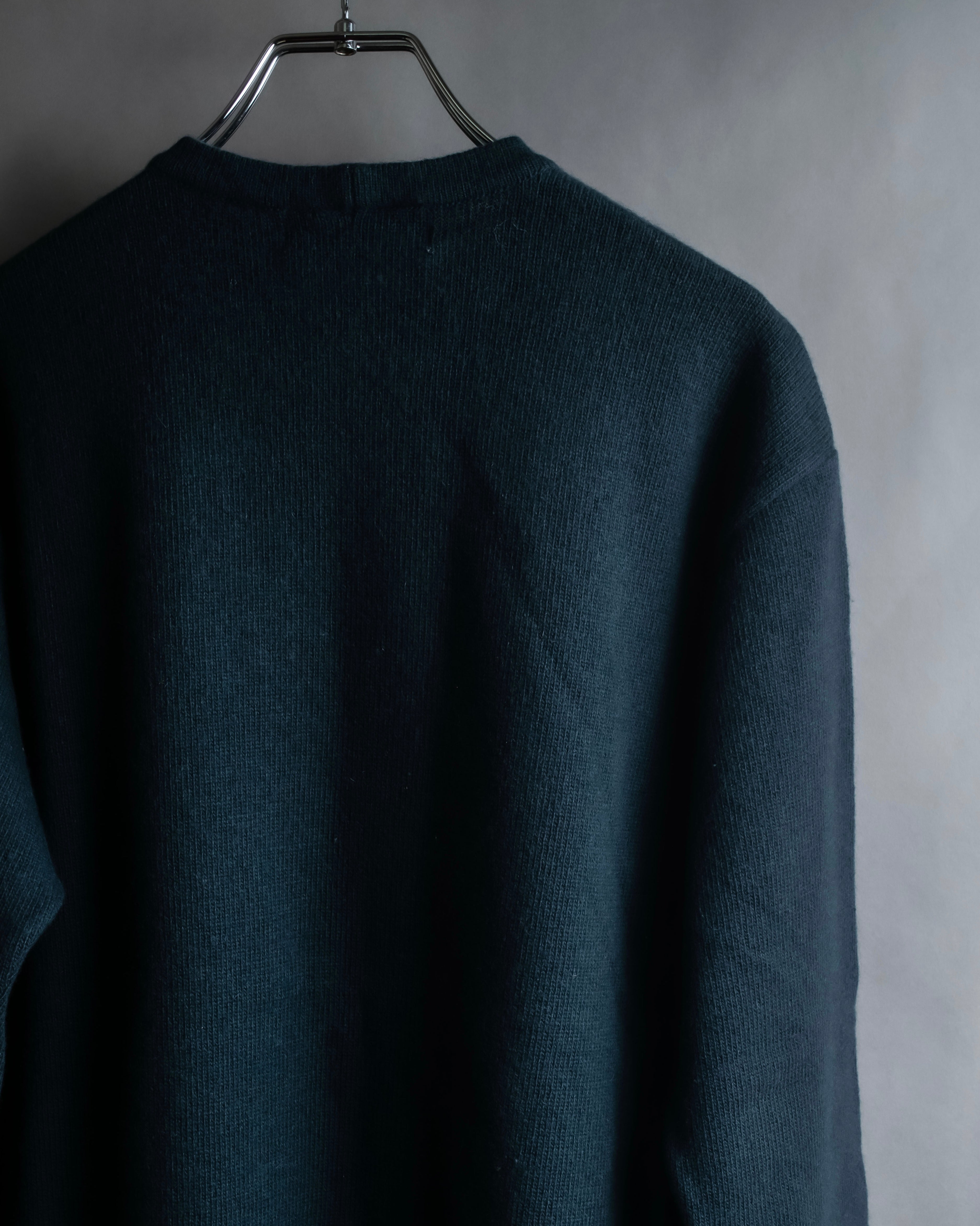 "ICEBERG" Dumbo embroidery design graphic knit pullover