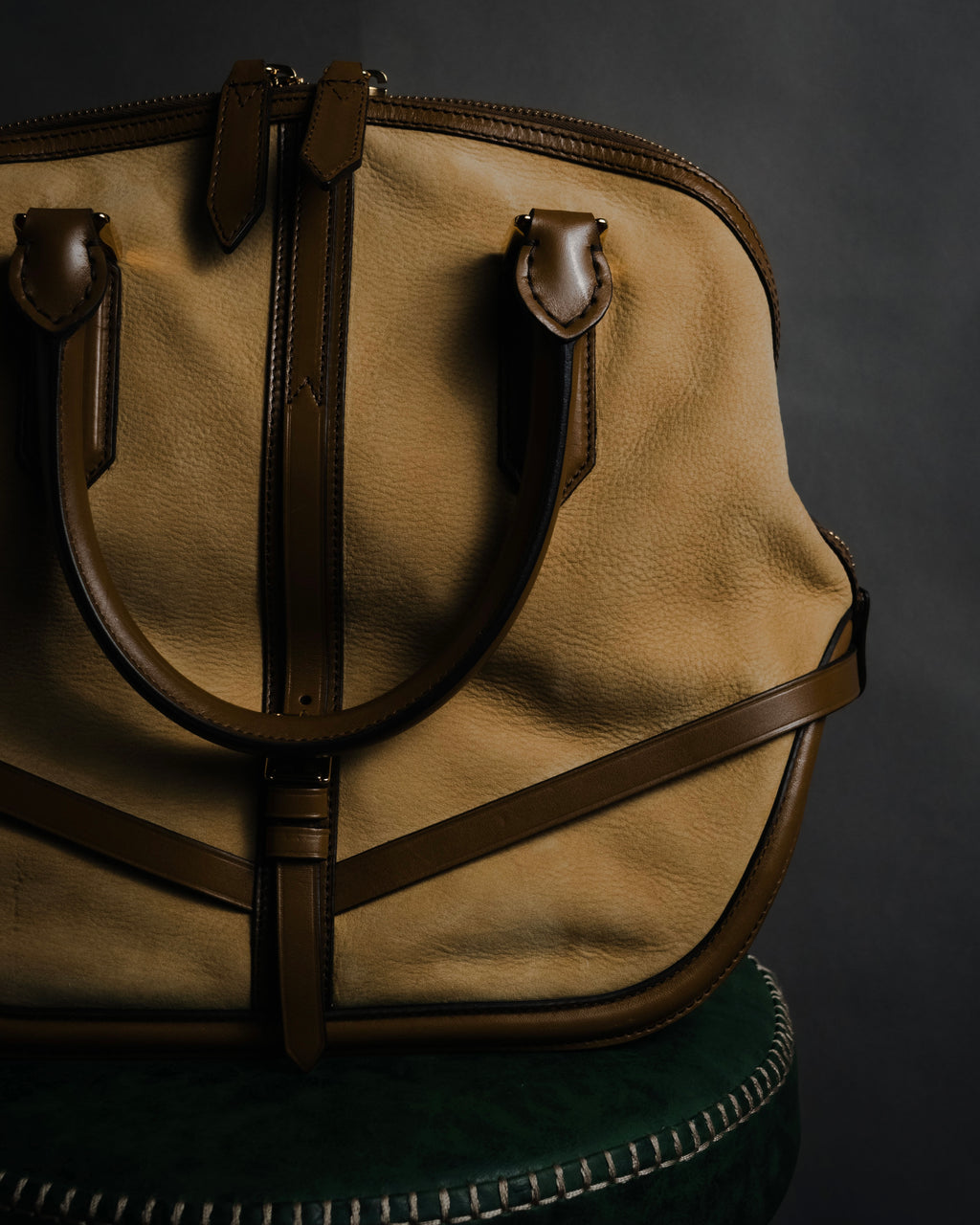 –SPECIAL– "BURBERRY"
2012 Orchard bowling bridle nubuck leather bag