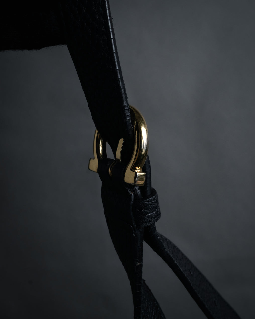 “Salvatore Ferragamo” 2000’s Pebbled leather turn lock bag