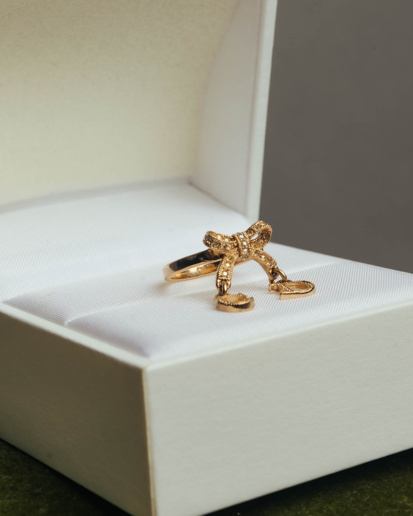 -SPECIAL- “Dior” 00’s-10’s Ribbon CD logo charm ring