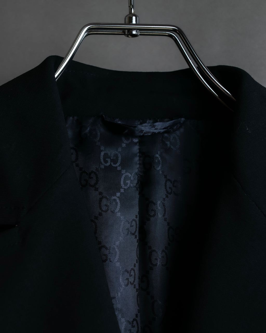 "GUCCI" 90's Beautiful draping fly-front tailored jacket