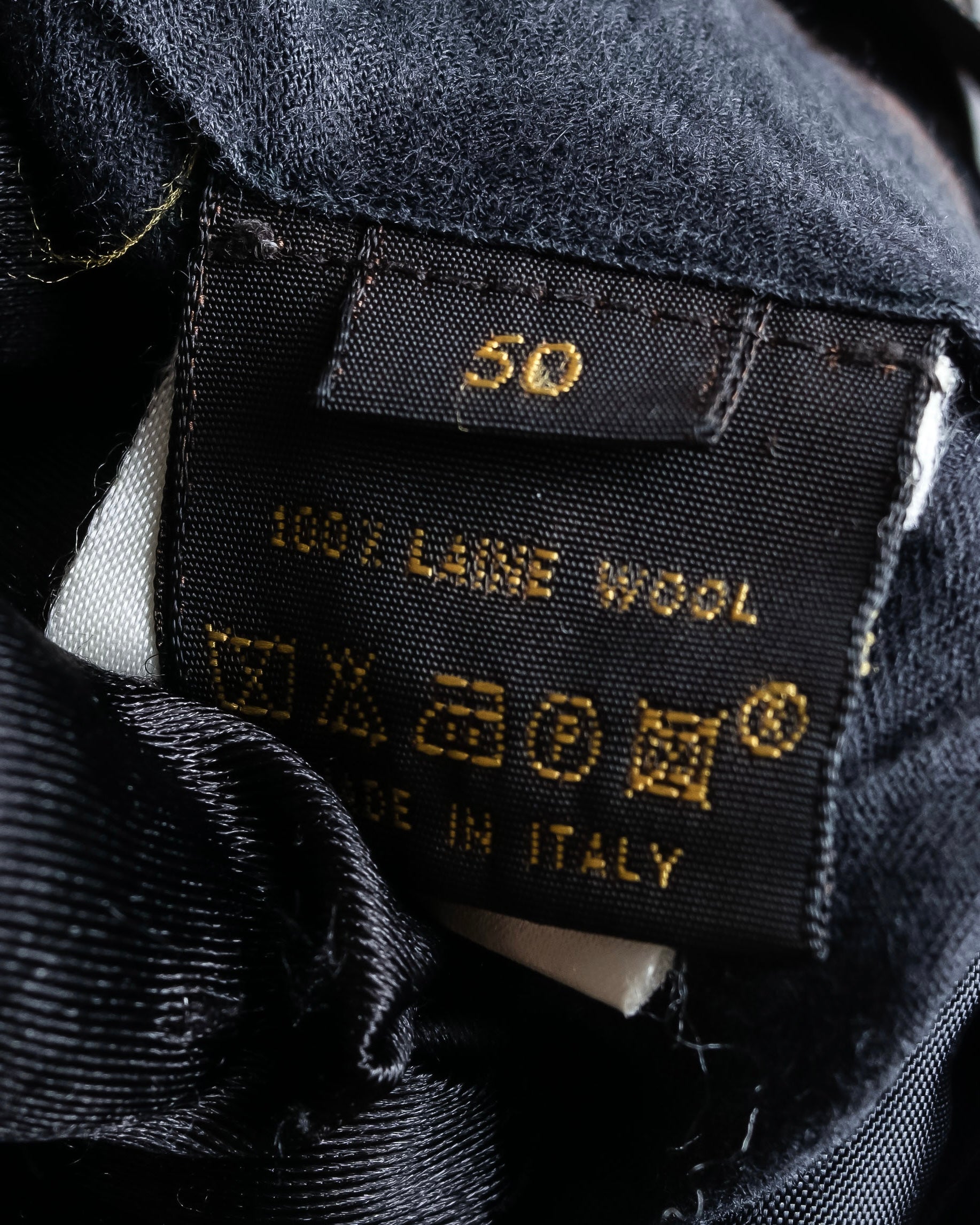 "LOUIS VUITTON" 2 button relaxed tailored jacket & no tuck tapered slacks set up