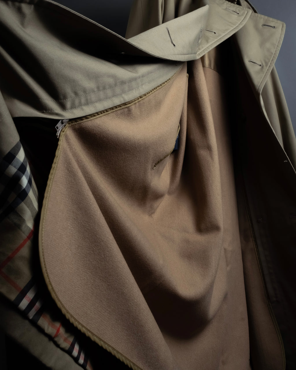 "BURBERRYS" Traditional detail double-breasted stand color trench coat