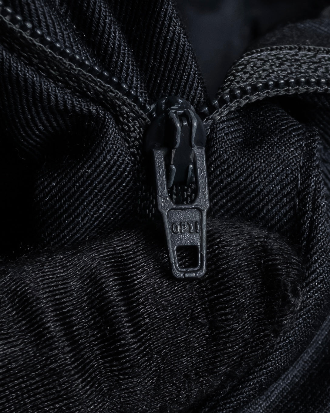 "GUCCI" Michele period relax silhouette set up