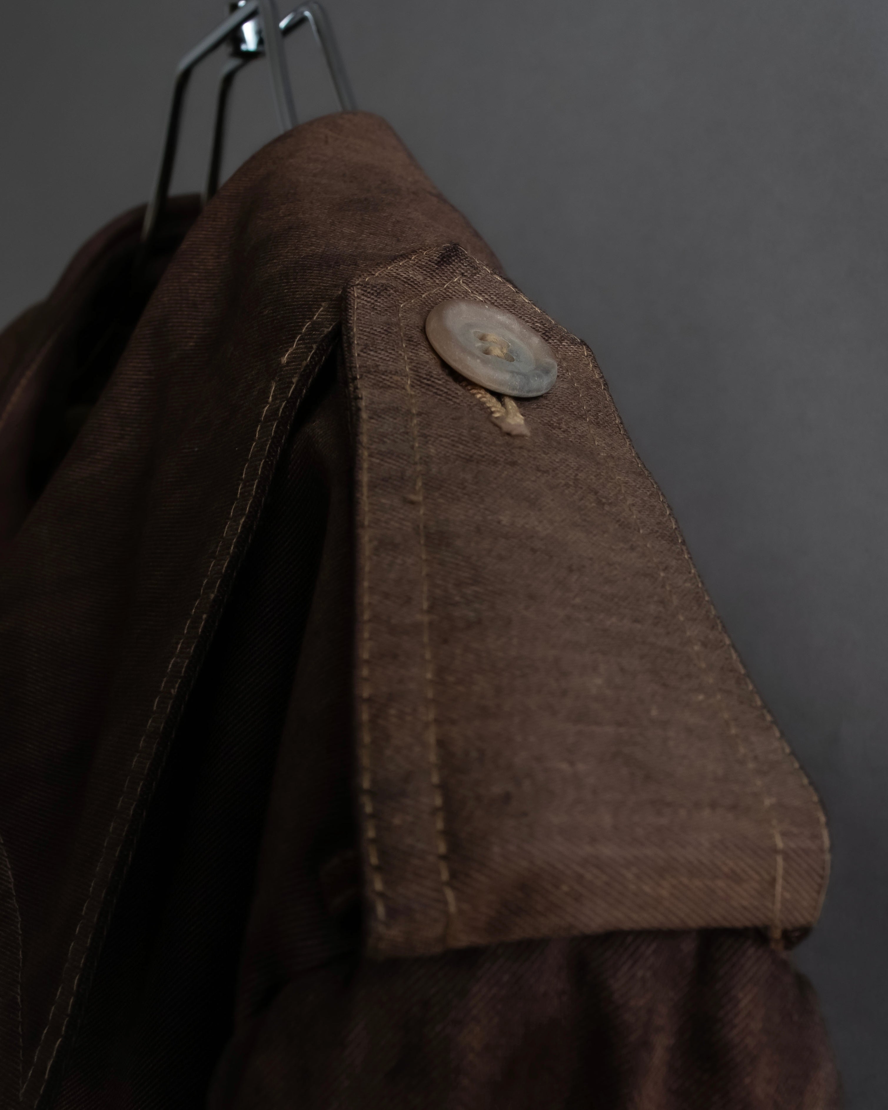 "CHRISTIAN DIOR MONSIEUR"
 Dark brown oversized trench coat